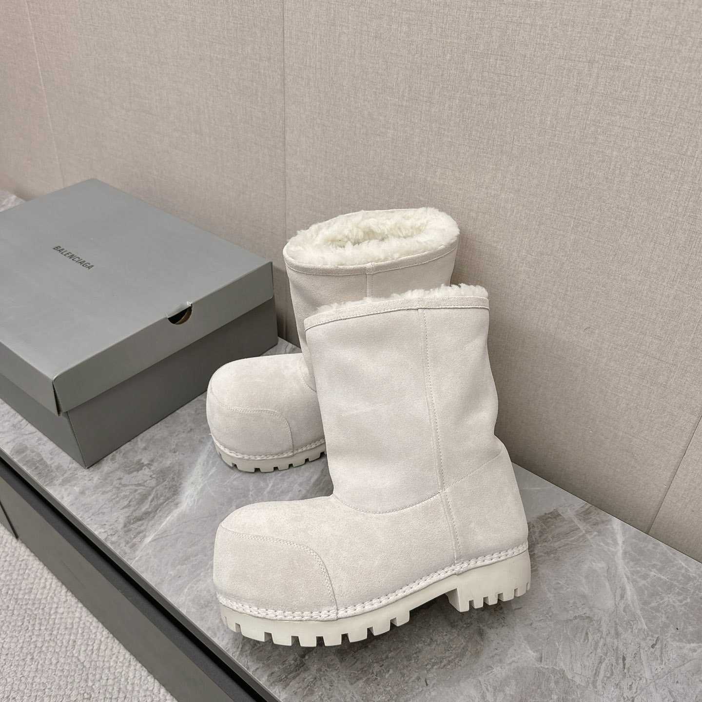 Balenciaga Alaska Fur High Boots - EUR FASHION