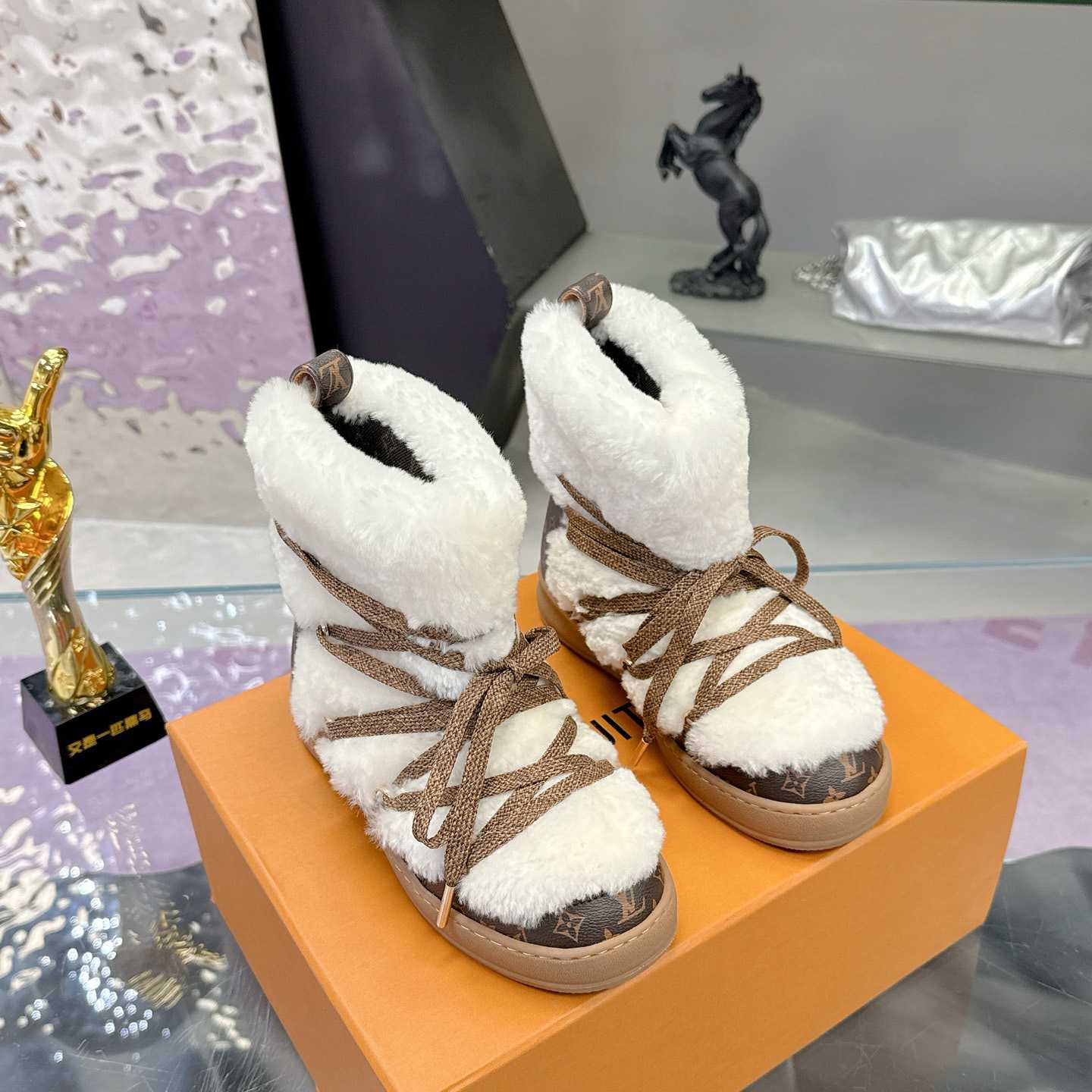 Louis Vuitton LV Cloud Lace-Up Ankle Boot Sneaker  1AIV37 - EUR FASHION