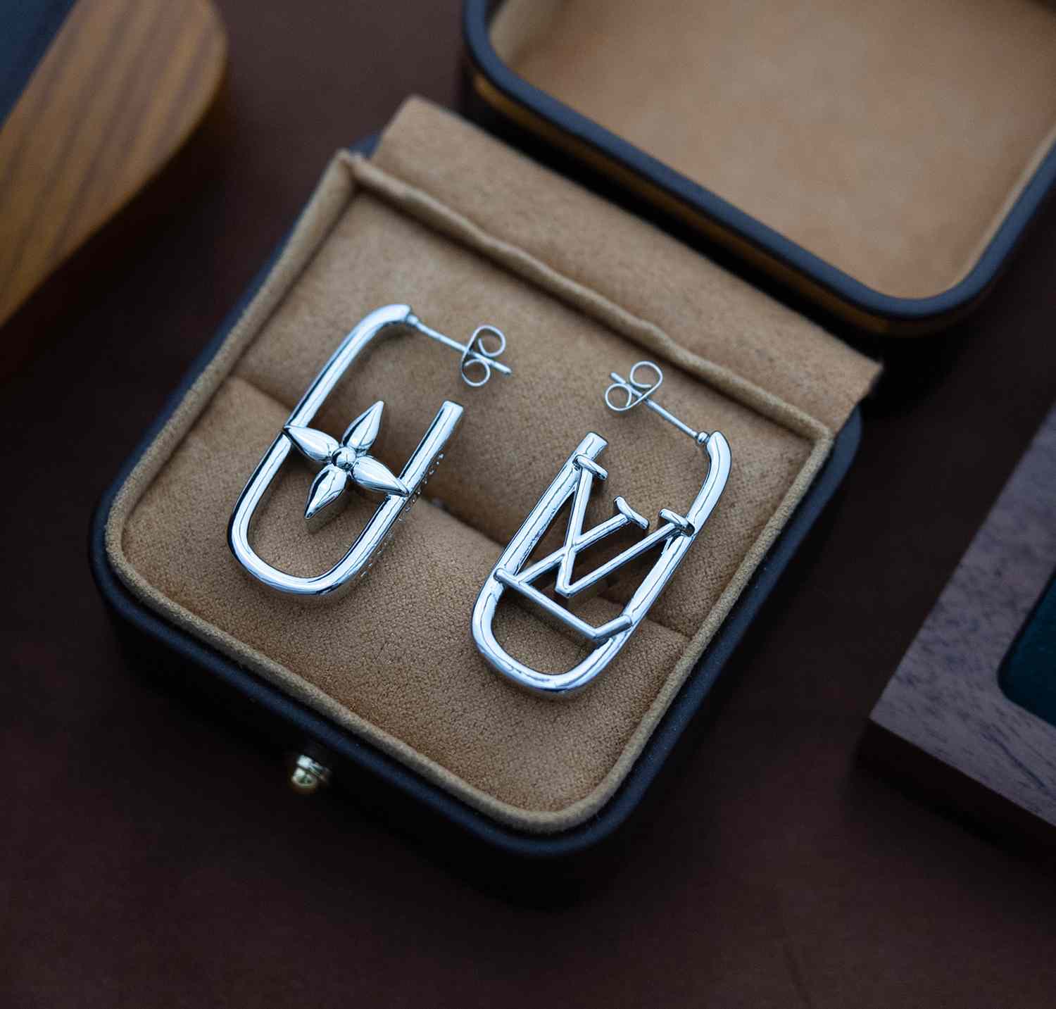 Louis Vuitton My LV Chain Earrings  - EUR FASHION