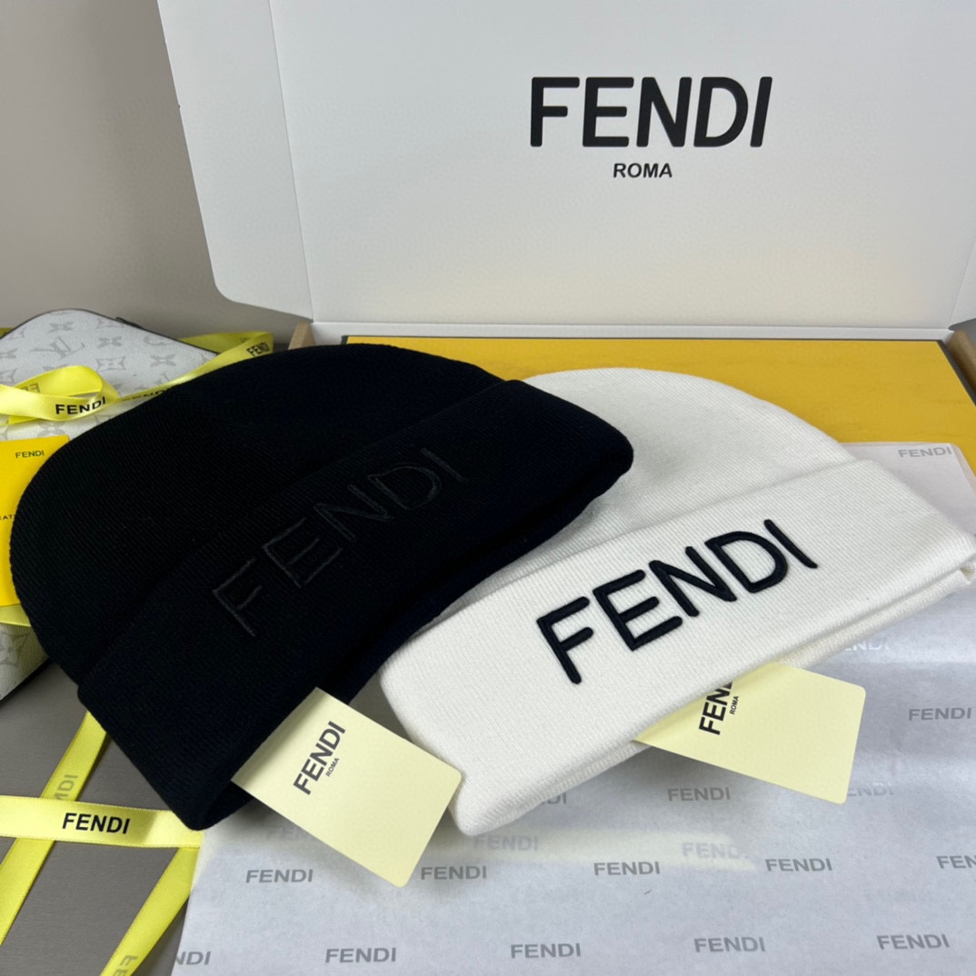 Fendi Beanie - EUR FASHION