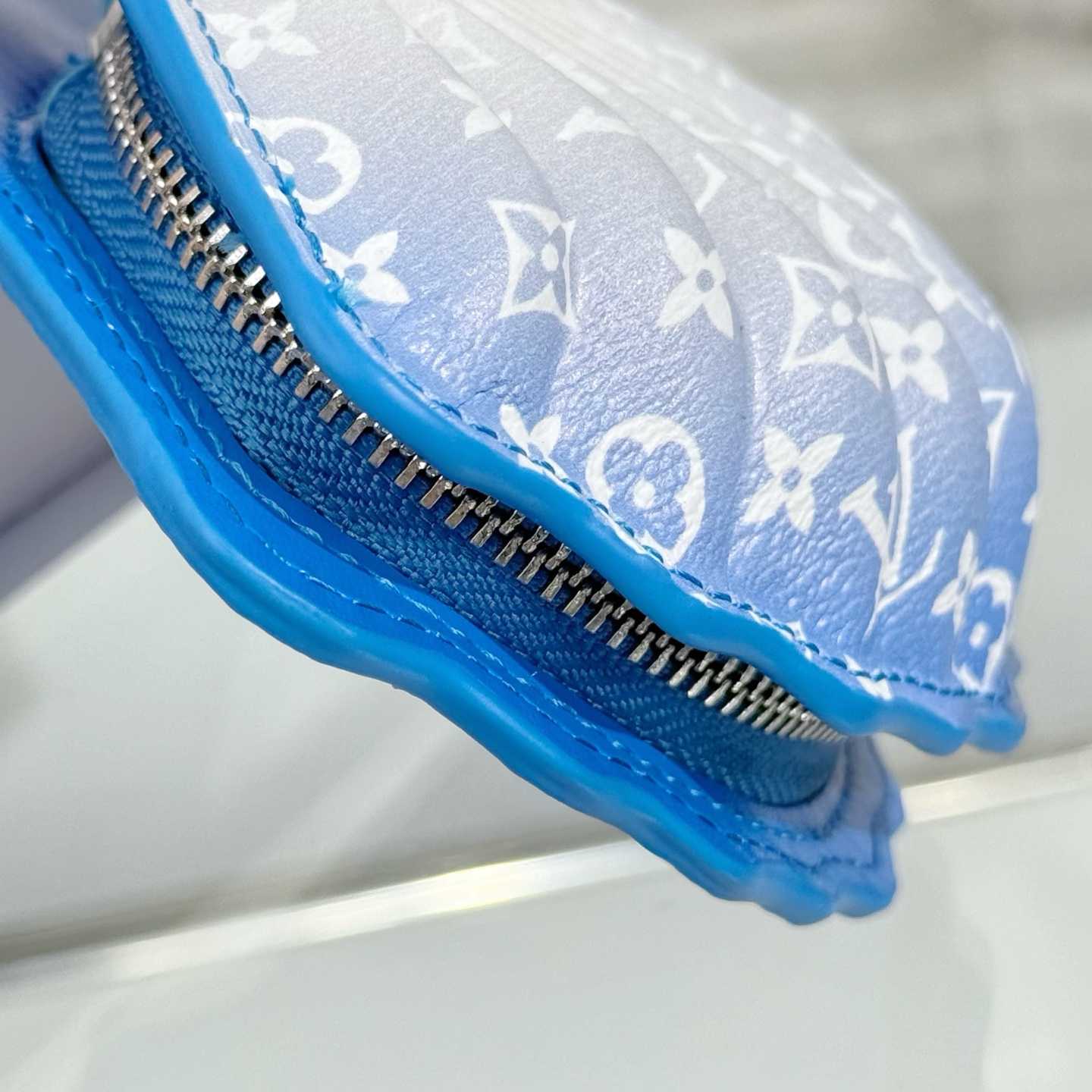 Louis Vuitton LV Shell Bag Charm   M02620 - EUR FASHION