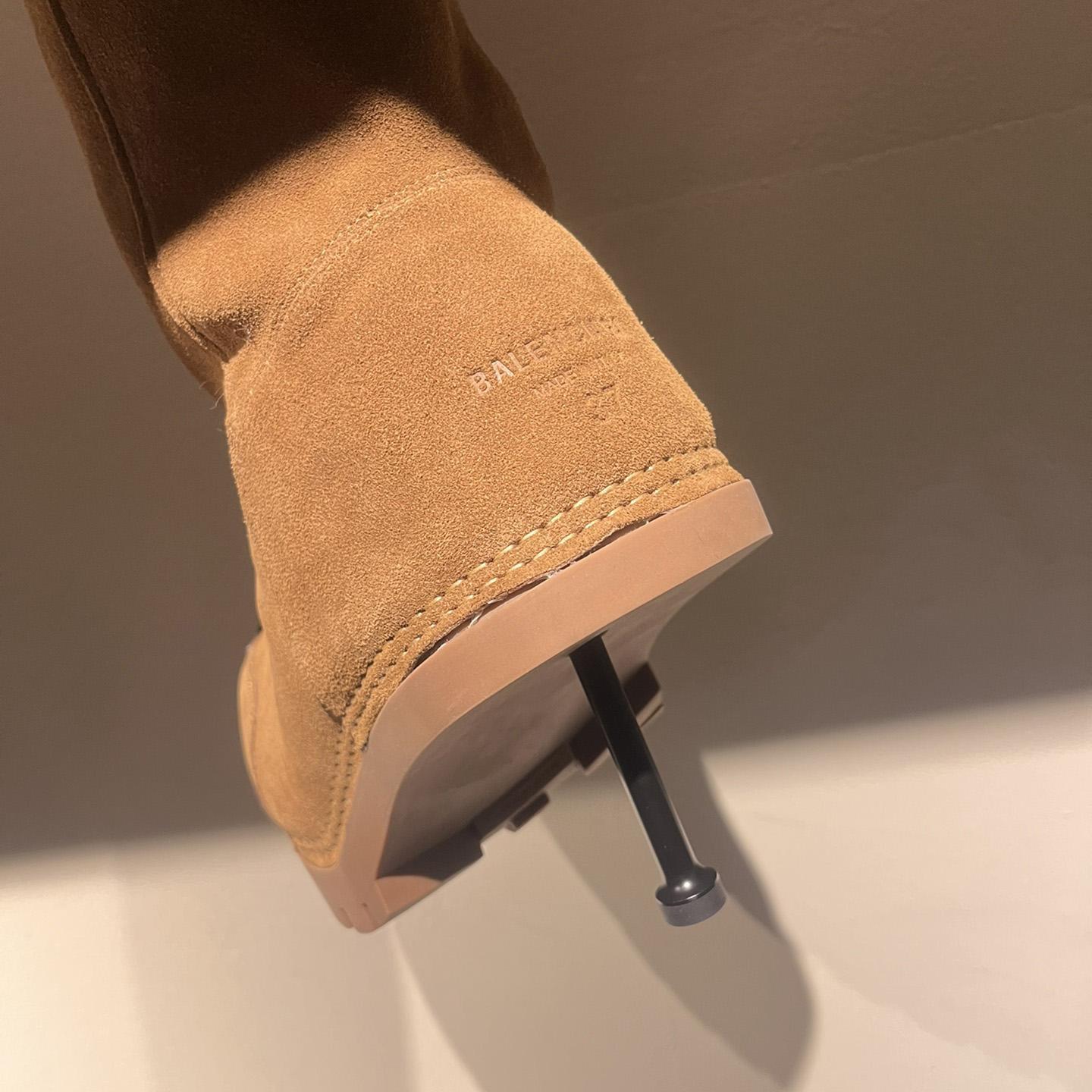 Balenciaga Alaska Fur High Boots - EUR FASHION