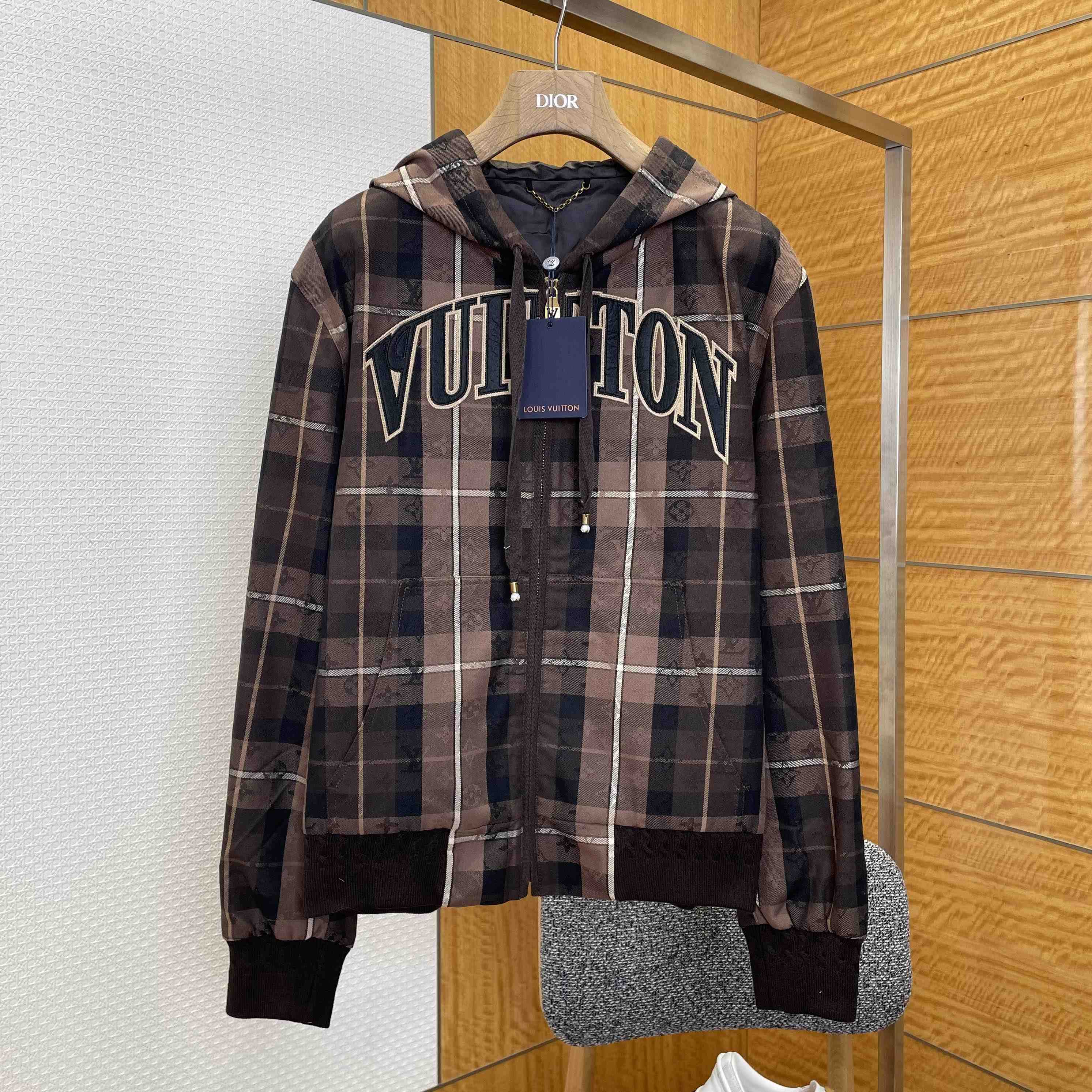 Louis Vuitton Tailored Hooded Blouson   1AIJQ7 - EUR FASHION