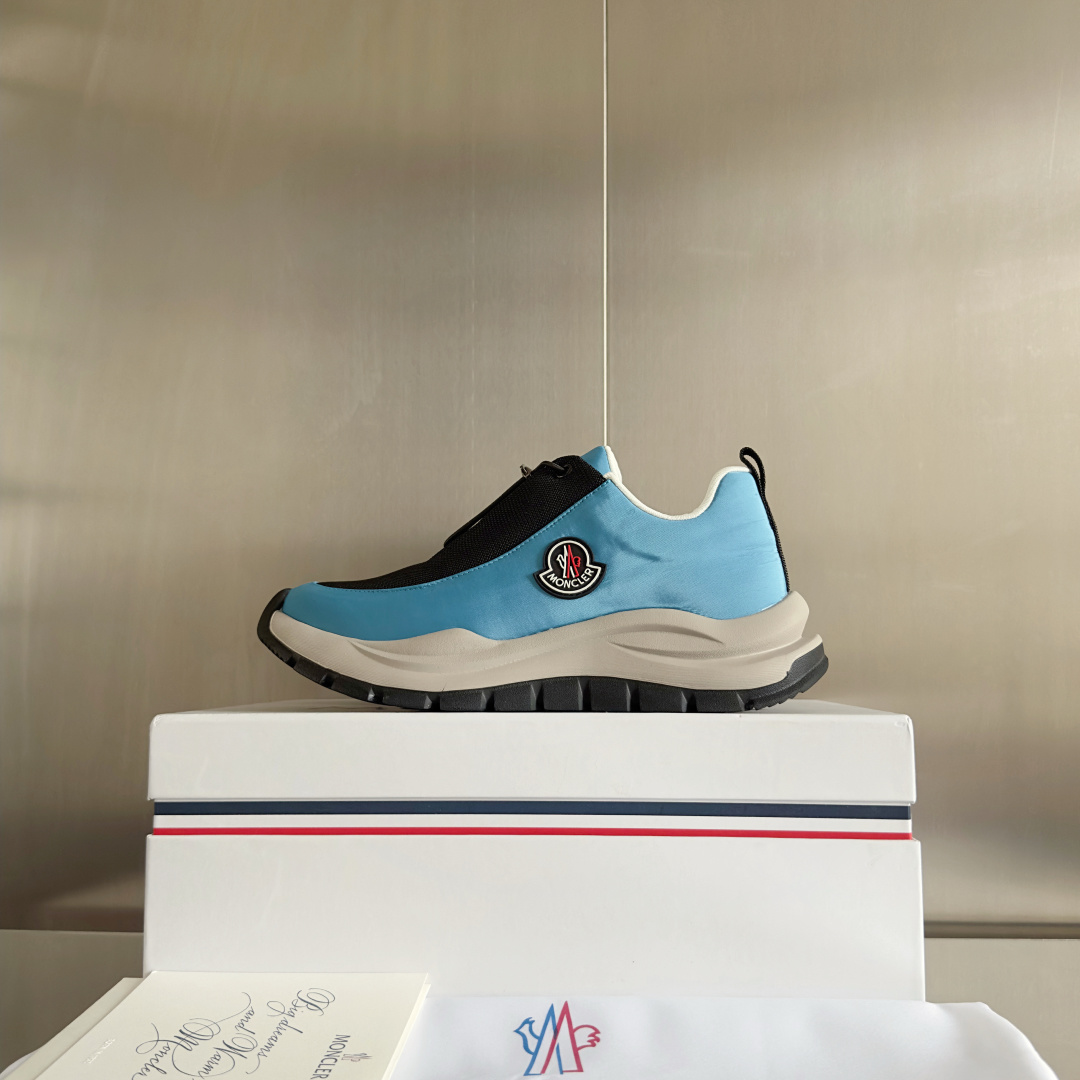 Moncler Sneakers - EUR FASHION