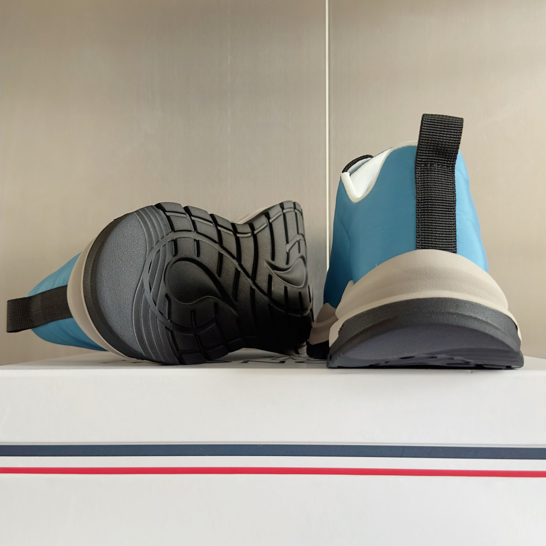 Moncler Sneakers - EUR FASHION