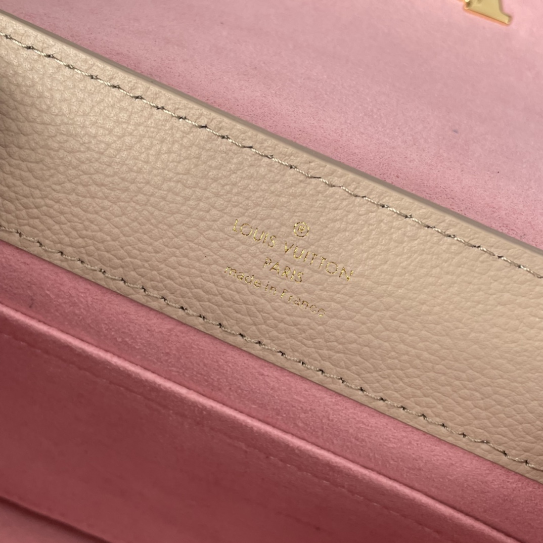 Louis Vuitton Greige Leather LockMe Ever Mini Bag    M21052 - EUR FASHION