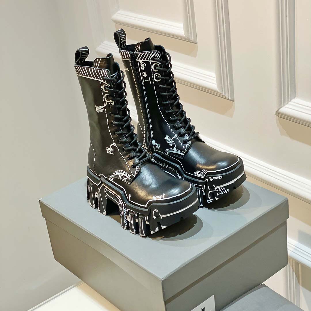 Balenciaga Bulldozer Lace-Up Boot In Black  - EUR FASHION