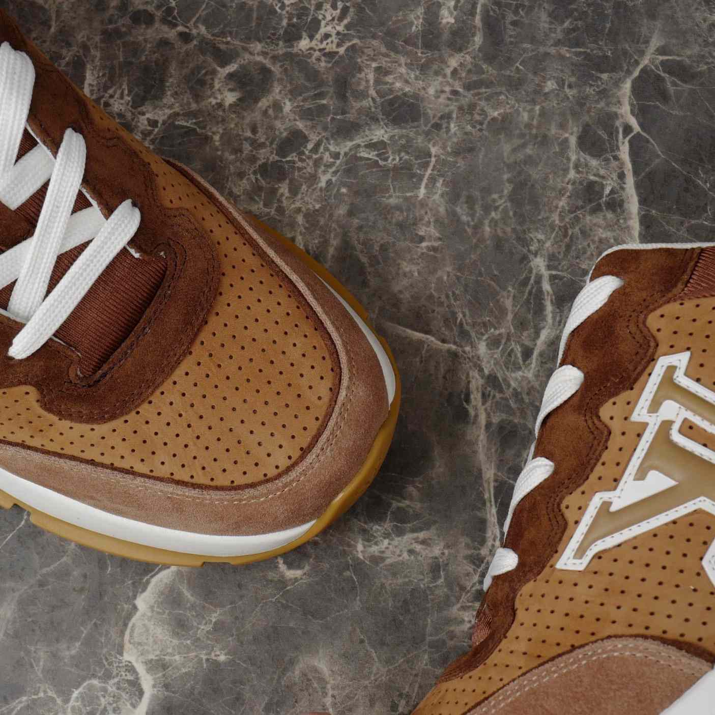 Louis Vuitton LV Classic Sneaker   1AIOJ3 - EUR FASHION