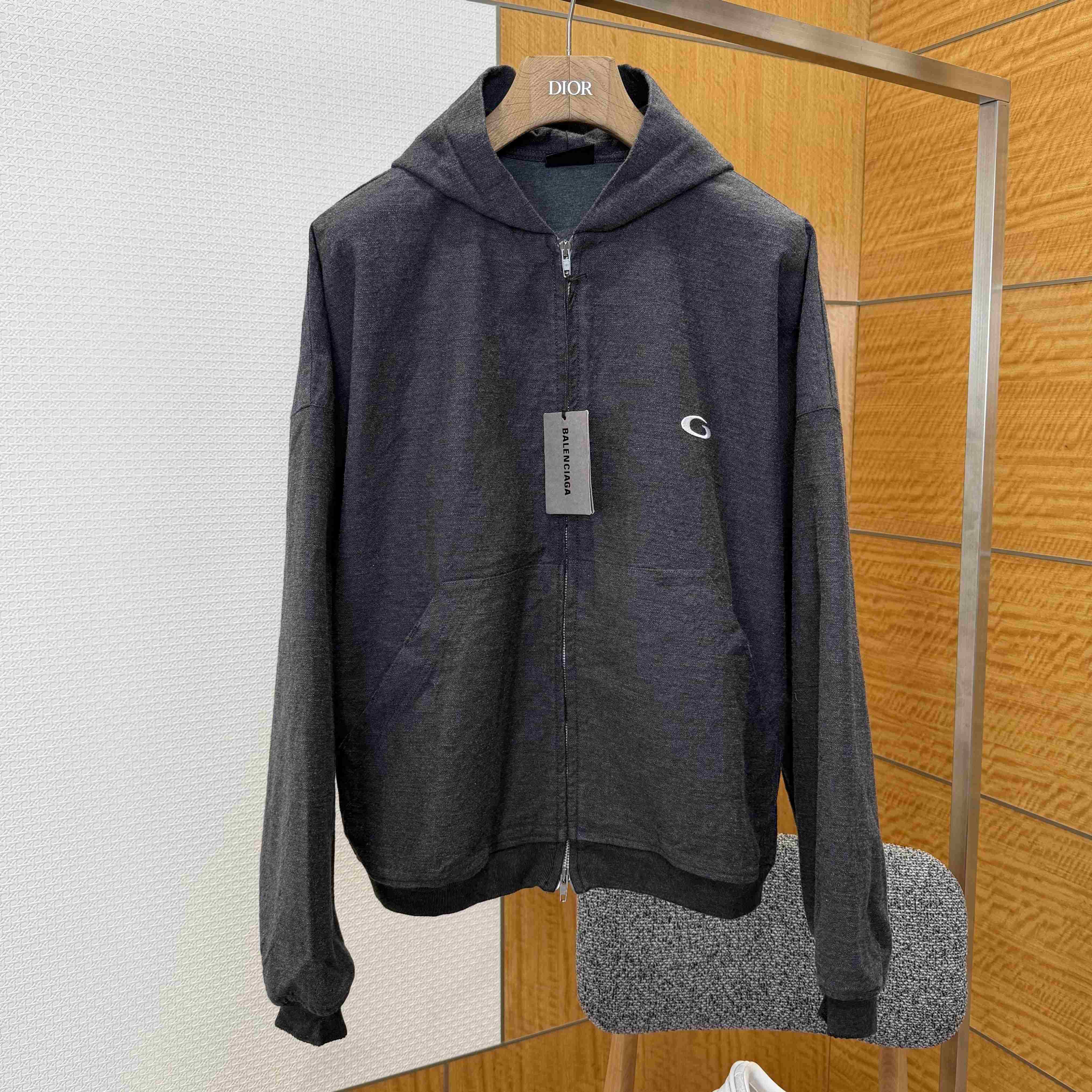 Balenciaga Men's Trompe L'œil Hoodie in Anthracite - EUR FASHION