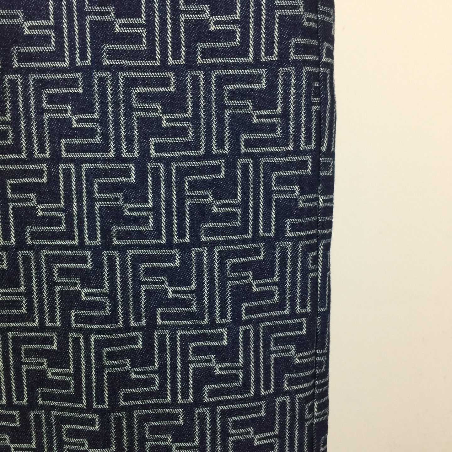 Fendi Pants    - EUR FASHION