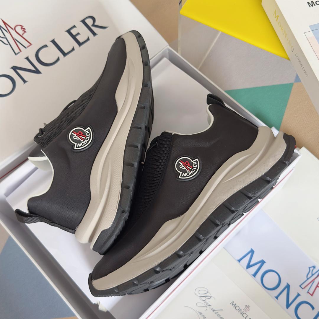 Moncler Sneakers - EUR FASHION