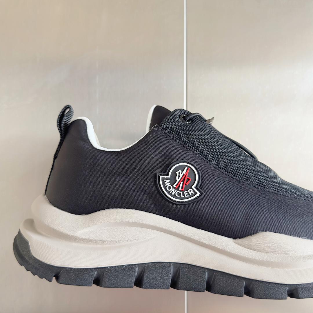Moncler Sneakers - EUR FASHION
