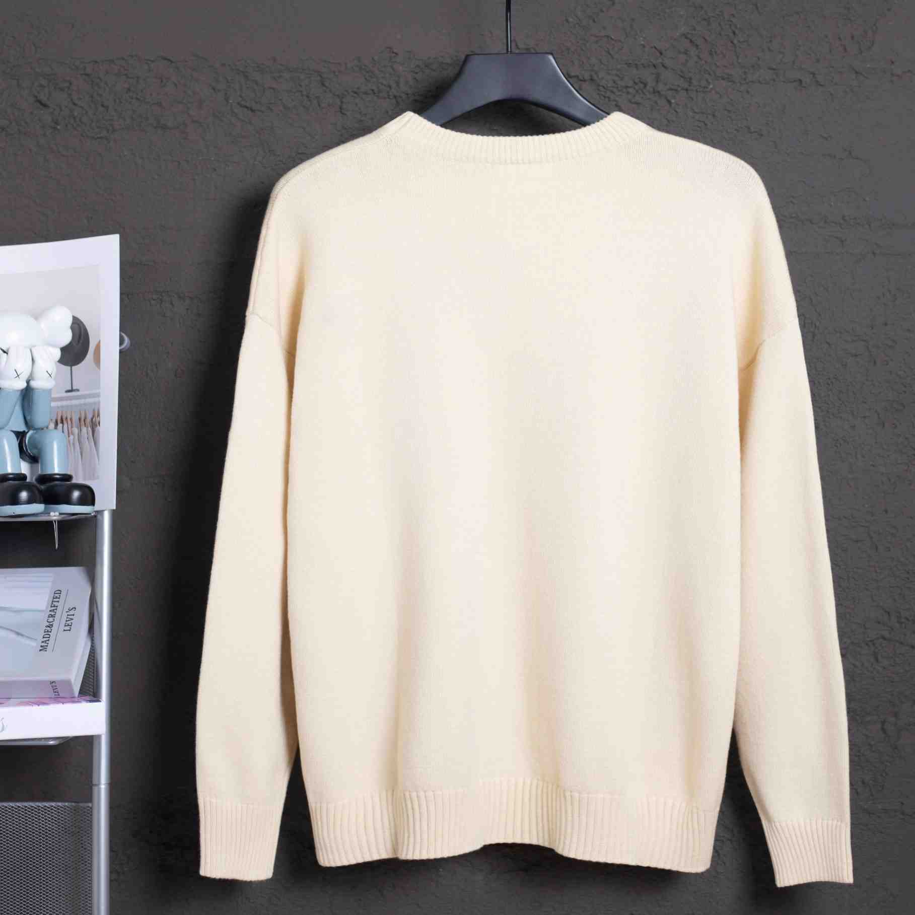 AMI Paris Ami De Coeur Patch Sweater - EUR FASHION