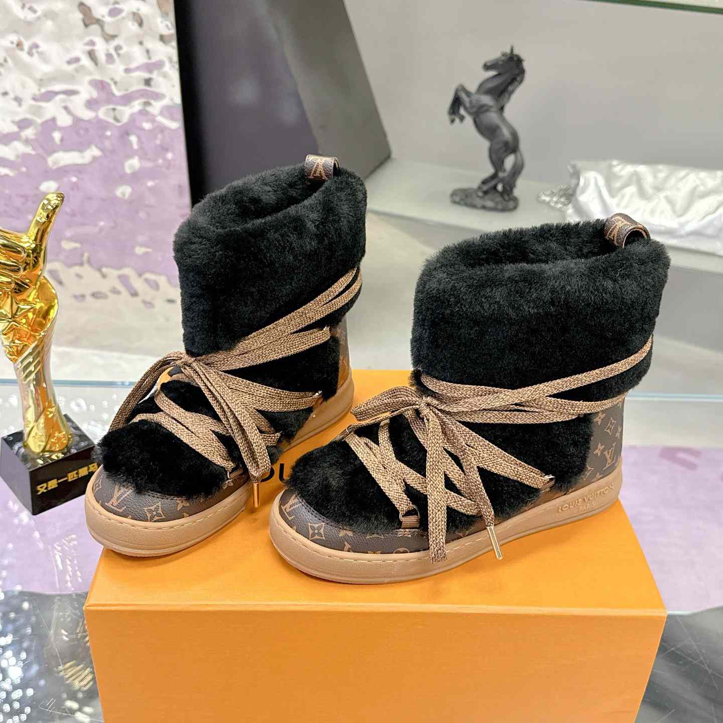 Louis Vuitton LV Cloud Lace-Up Ankle Boot Sneaker  1AIV21 - EUR FASHION