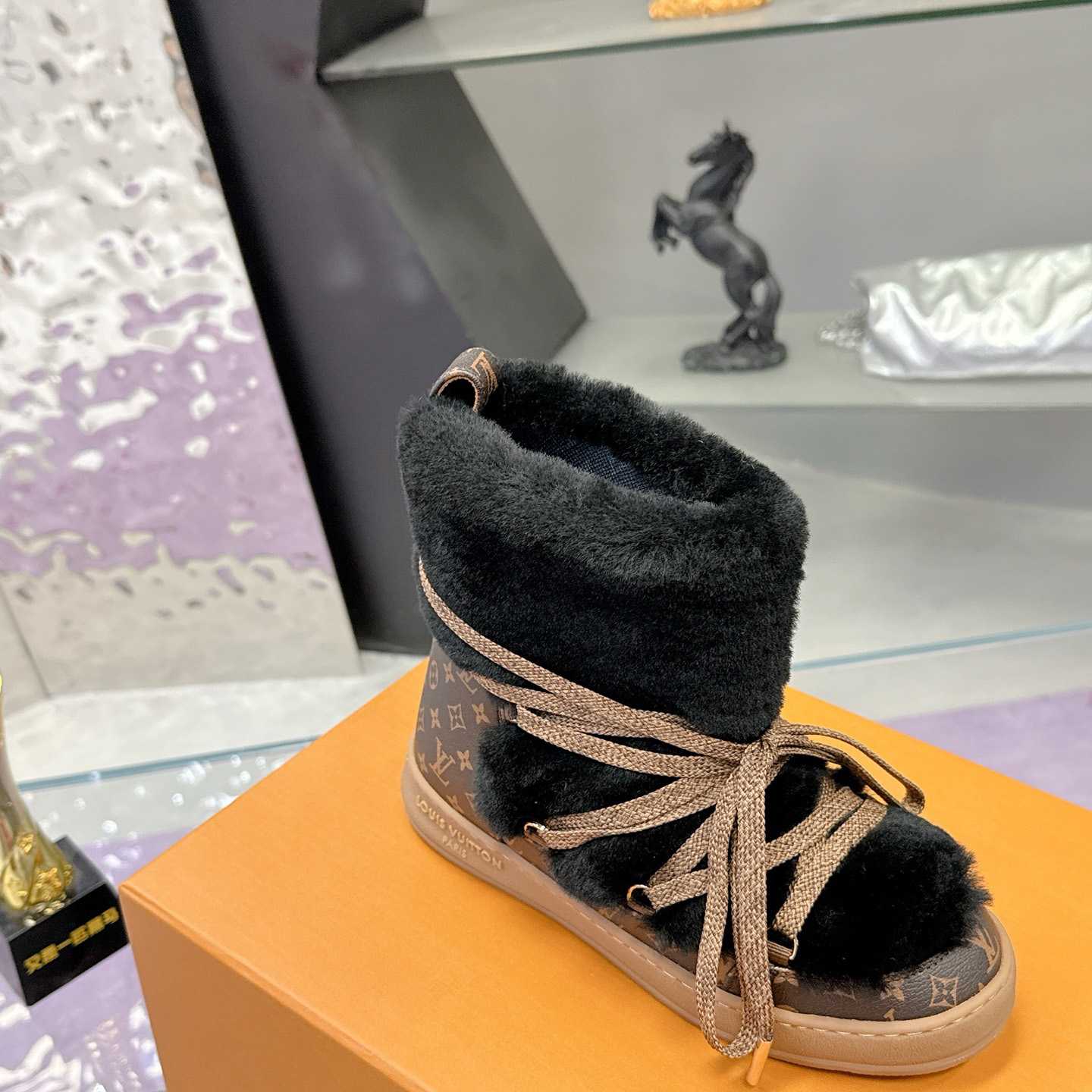 Louis Vuitton LV Cloud Lace-Up Ankle Boot Sneaker  1AIV21 - EUR FASHION