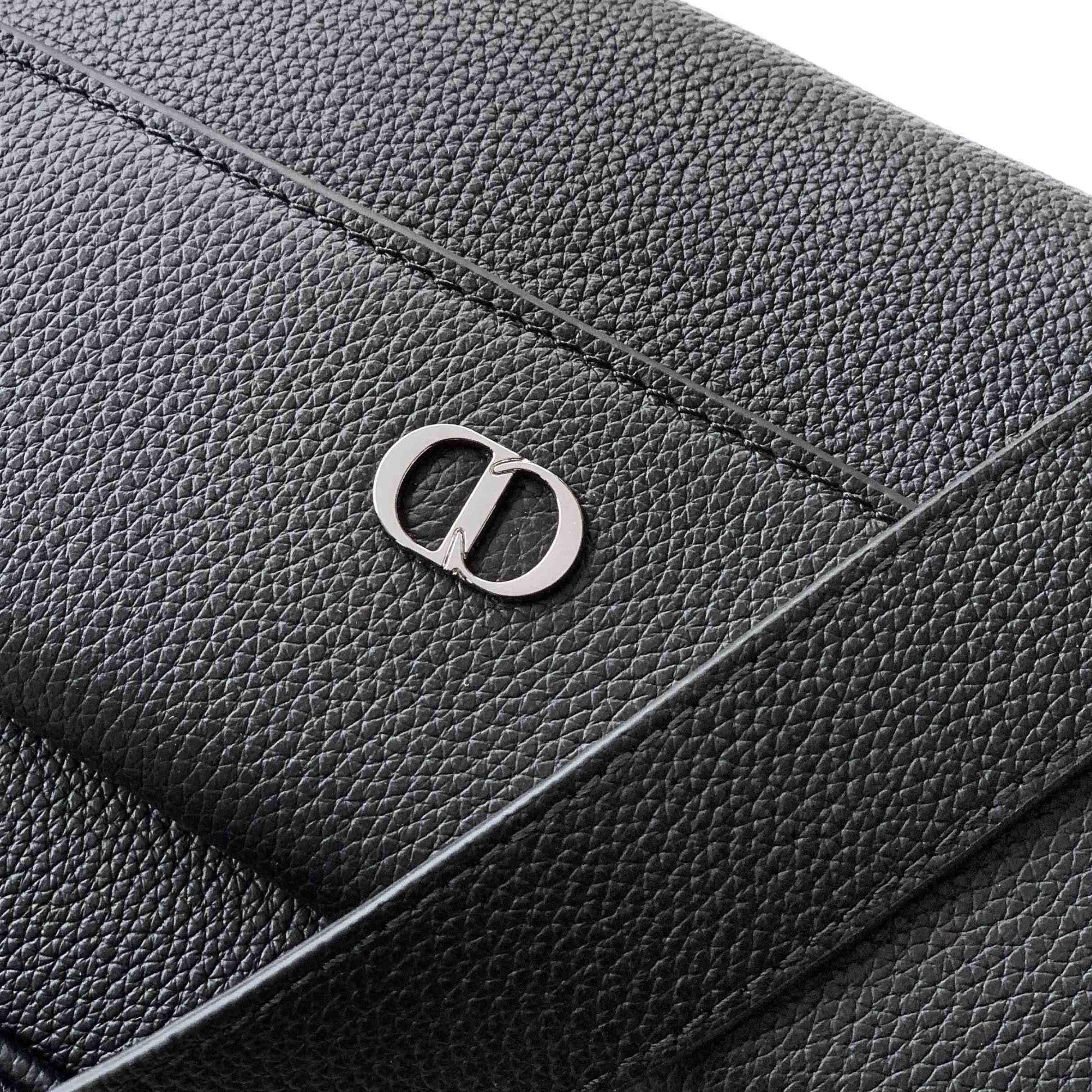 Dior CD Icon Zipped Messenger Bag  - EUR FASHION