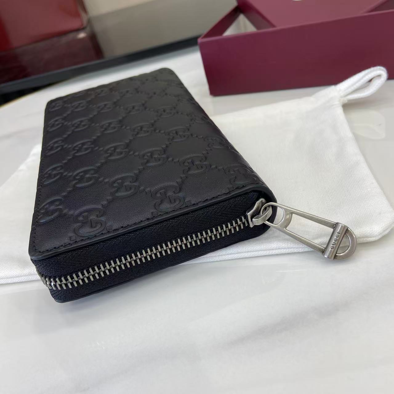 Gucci GG Emblem Zip Around Wallet - EUR FASHION