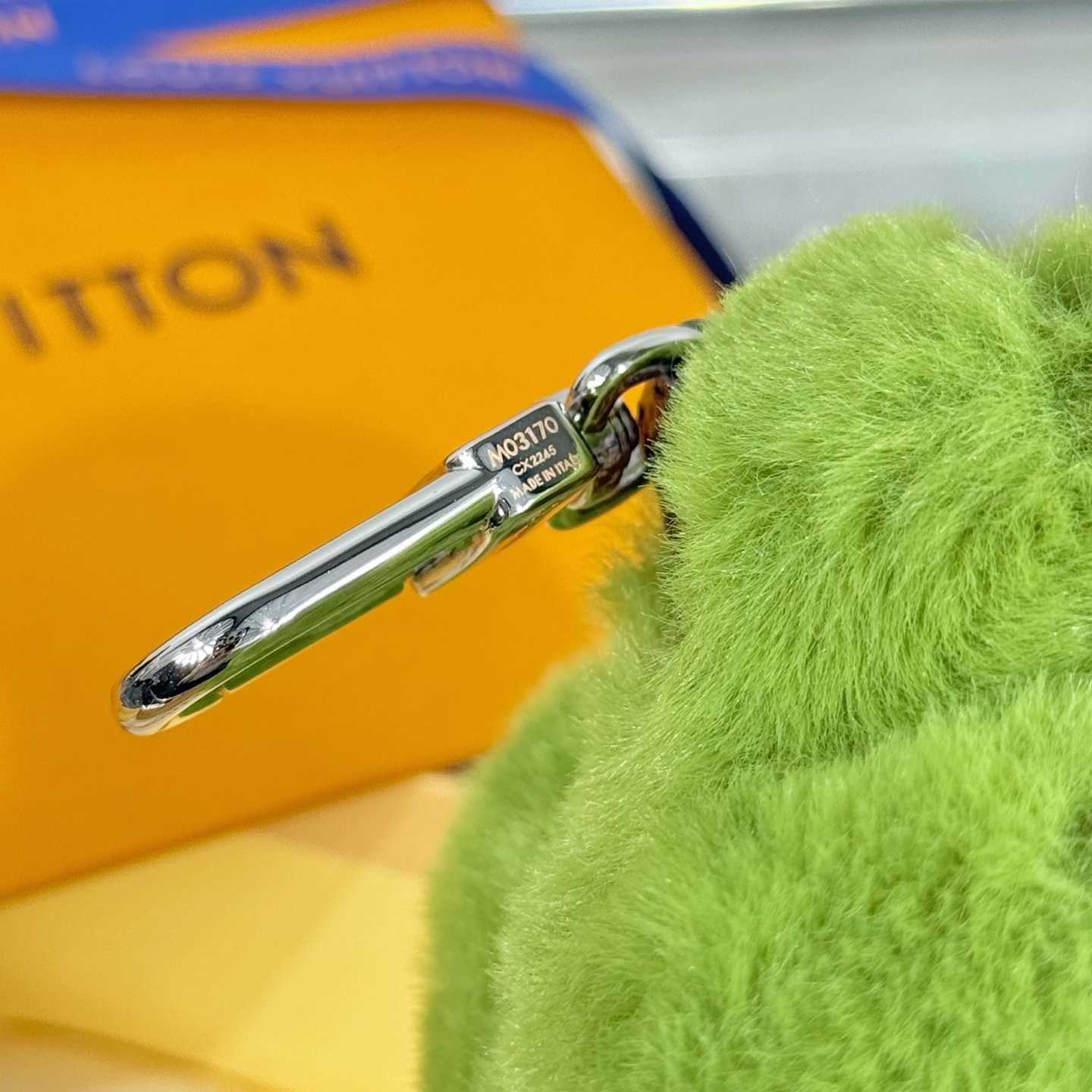 Louis Vuitton LV Lucky Trefoil Bag Charm   M03170 - EUR FASHION