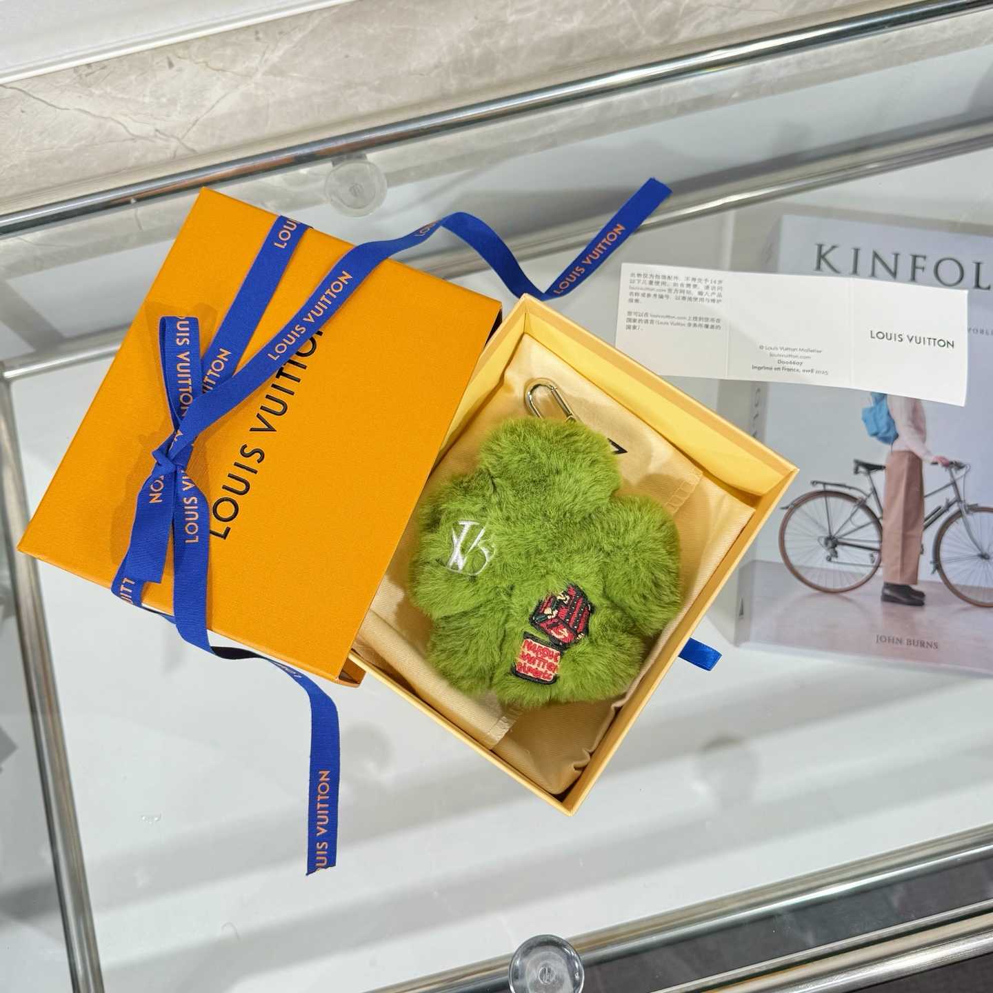 Louis Vuitton LV Lucky Trefoil Bag Charm   M03170 - EUR FASHION