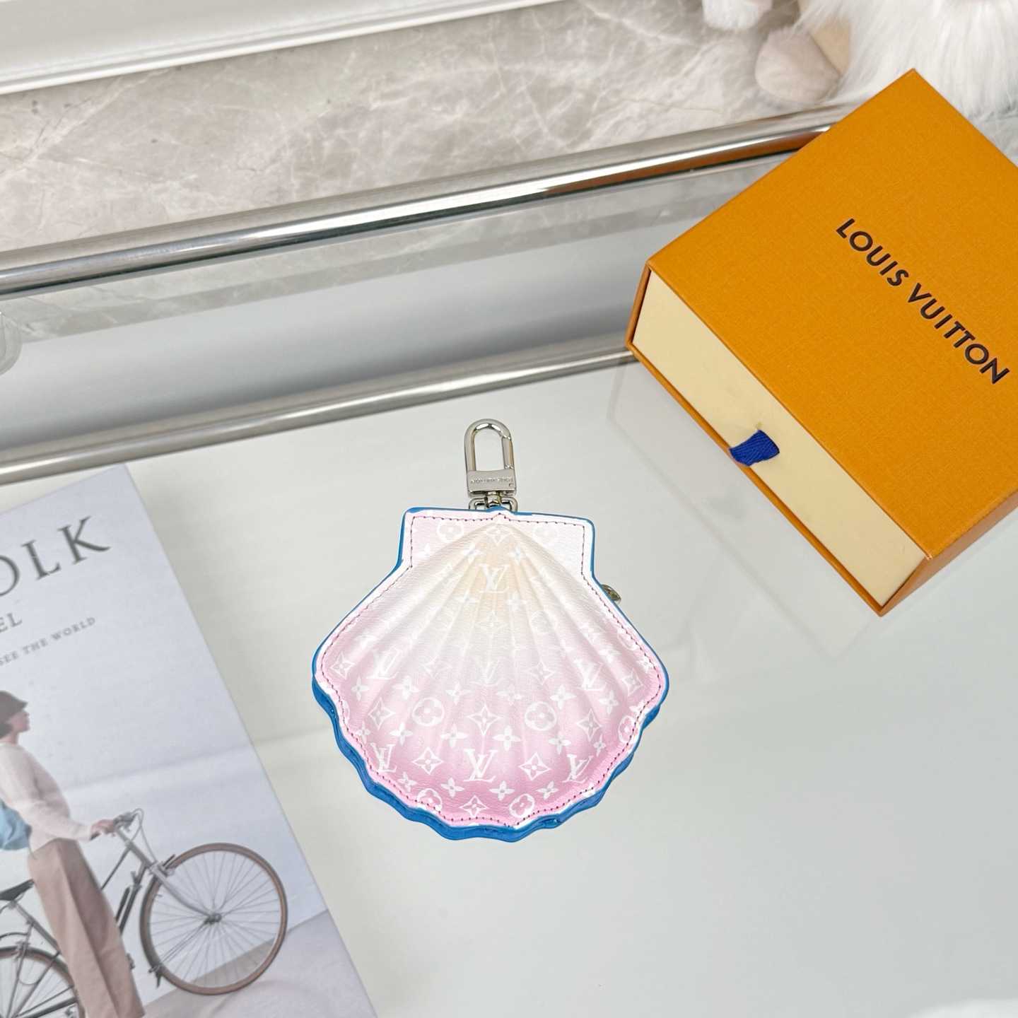 Louis Vuitton LV Shell Bag Charm    - EUR FASHION