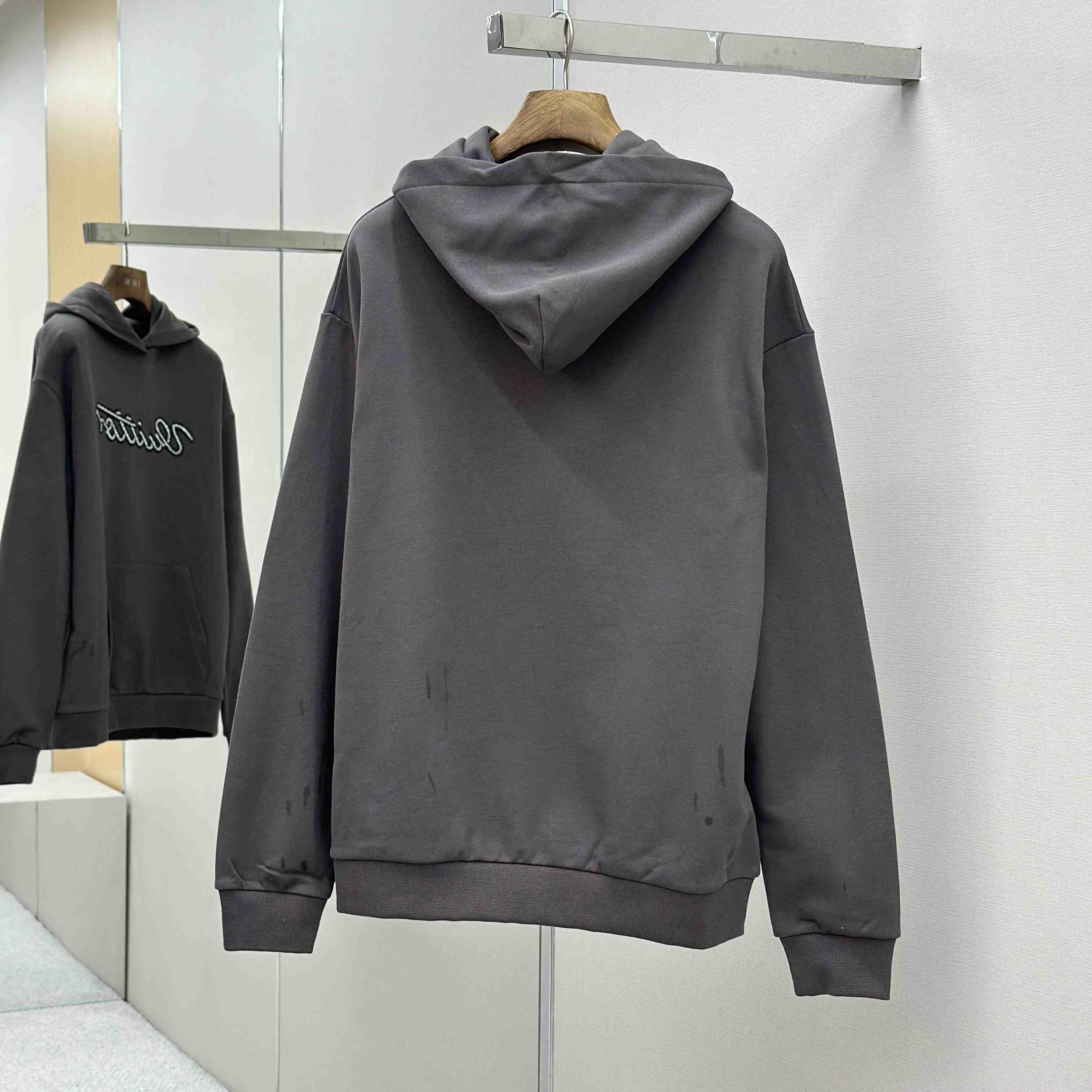 Louis Vuitton Embellished Signature Hoodie   1AJCFS - EUR FASHION