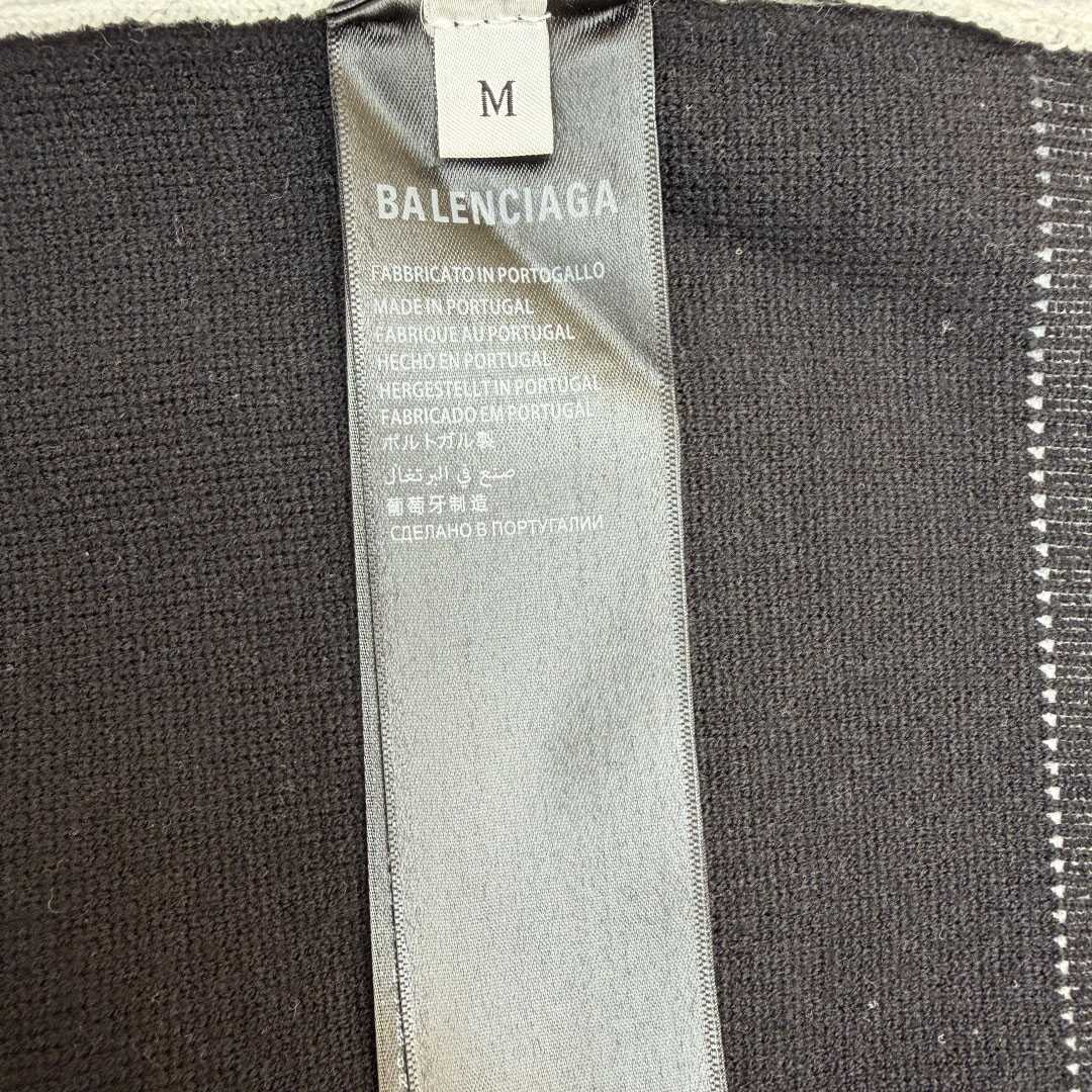 Balenciaga 3B Sports Icon Ski Crewneck In White And Black - EUR FASHION