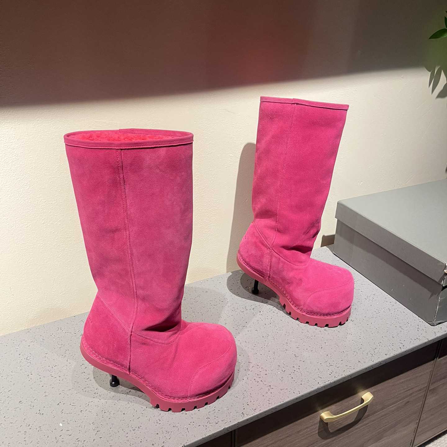 Balenciaga Alaska Fur High Boots - EUR FASHION