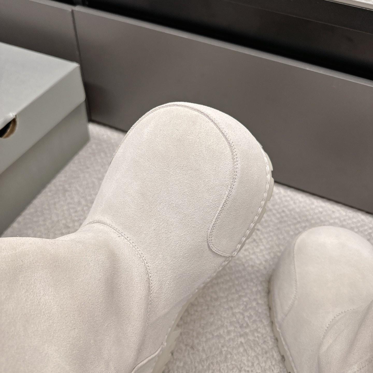 Balenciaga Alaska Fur High Boots - EUR FASHION