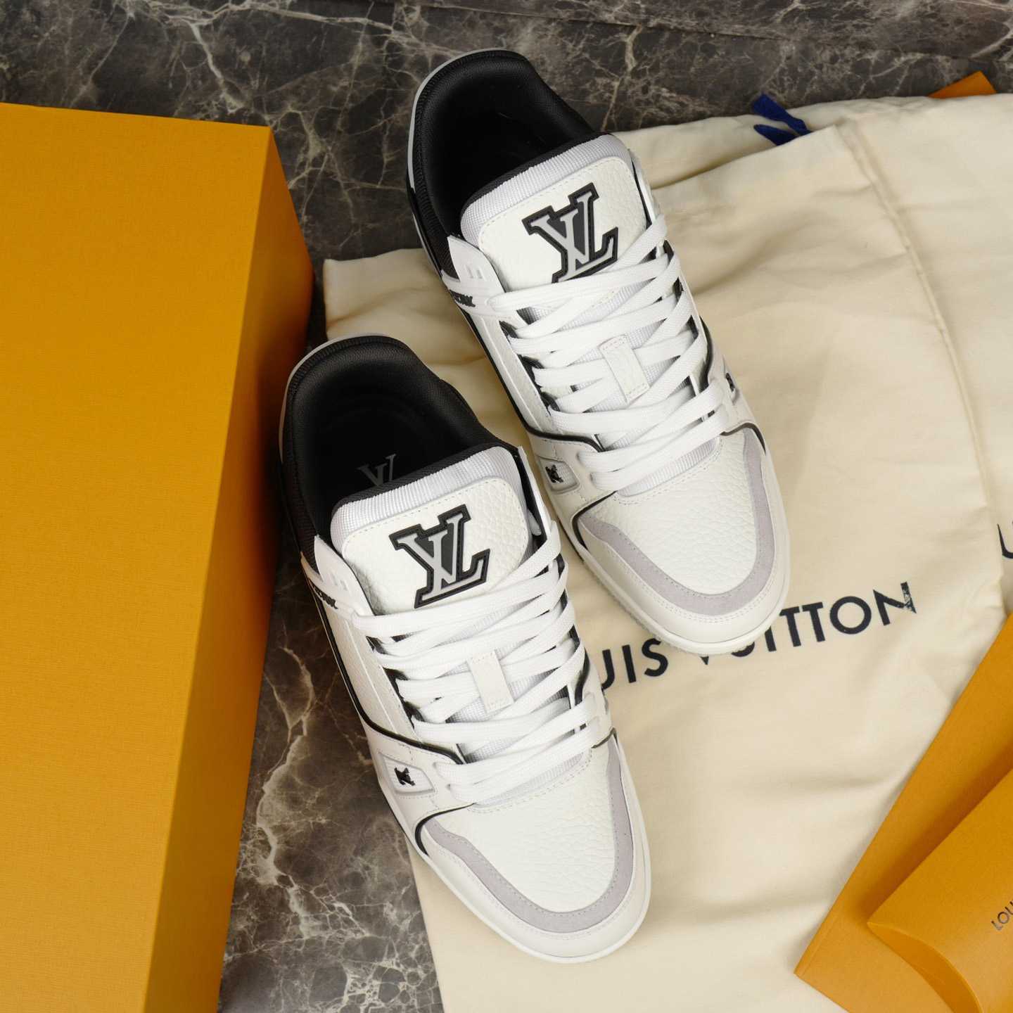 Louis Vuitton LV Trainer Sneaker   1AIJ48 - EUR FASHION