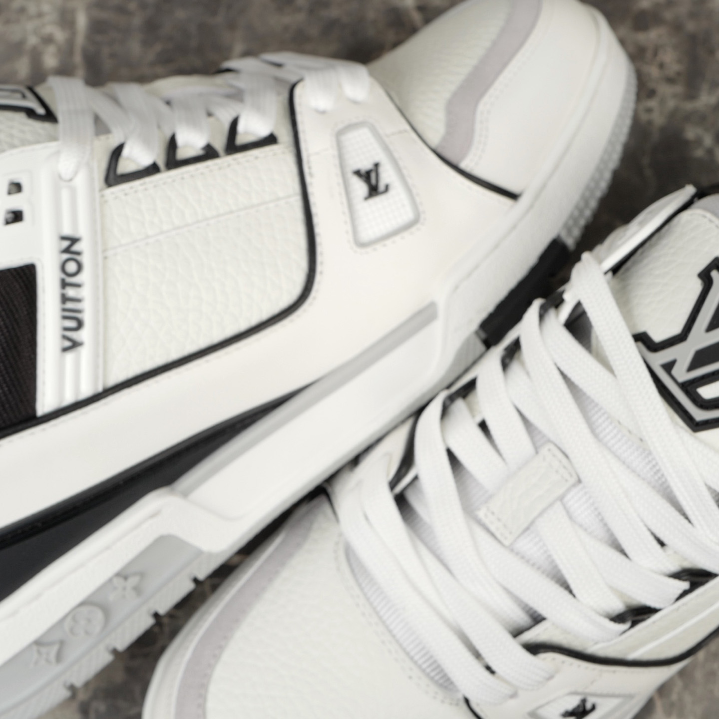 Louis Vuitton LV Trainer Sneaker   1AIJ48 - EUR FASHION