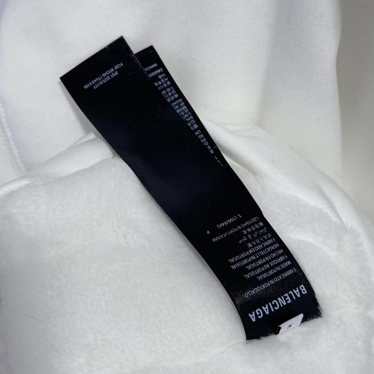 Balenciaga Fluffy Zip-Up Hoodie In Chalky White Medium Fleece - EUR FASHION