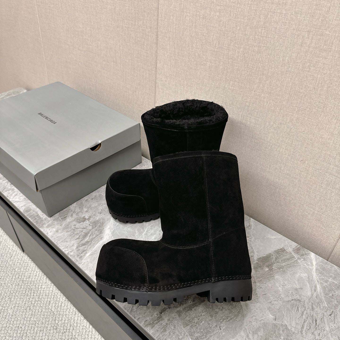Balenciaga Alaska Fur High Boots - EUR FASHION