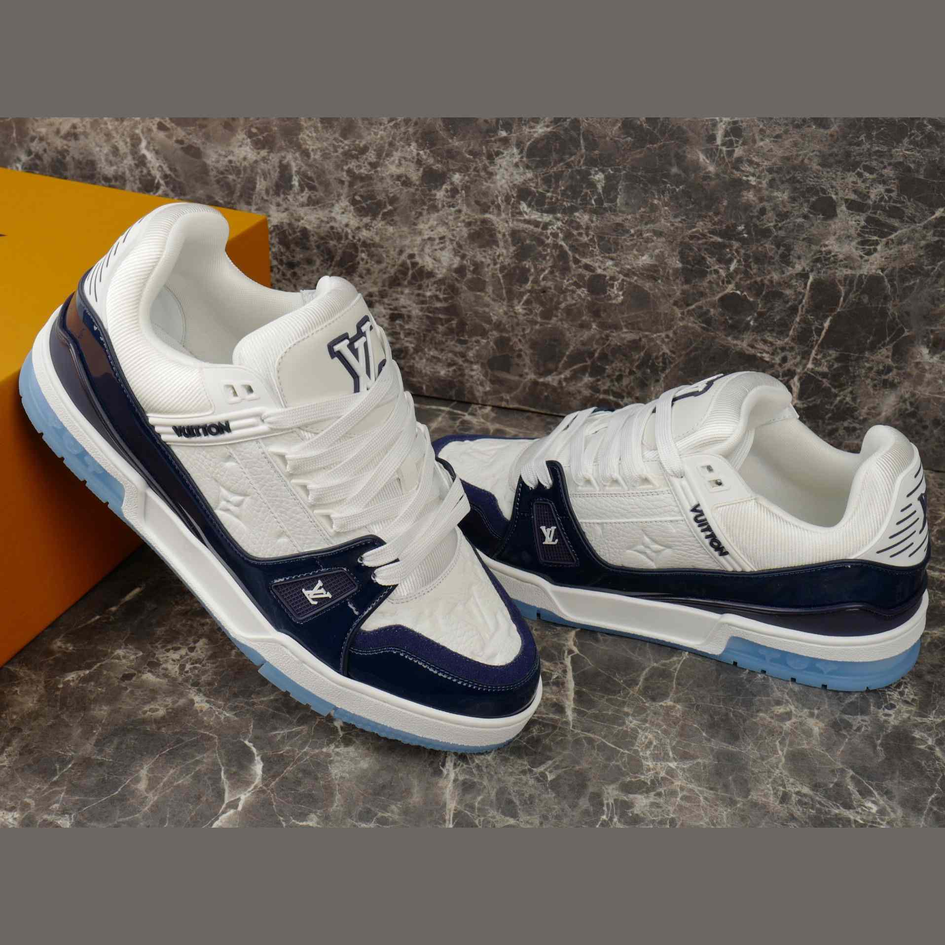 Louis Vuitton LV Trainer Sneaker   1AJ190 - EUR FASHION