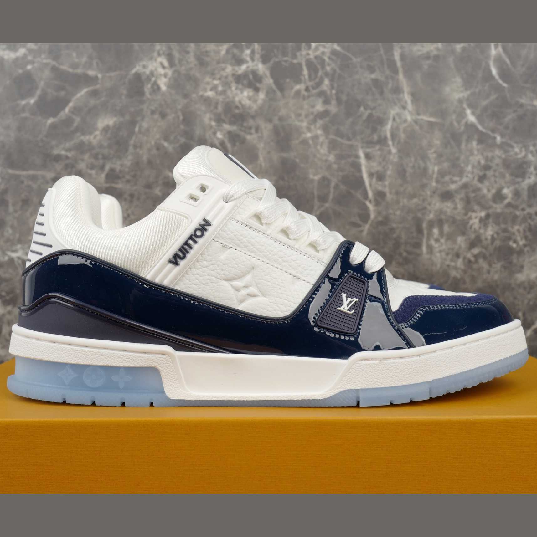 Louis Vuitton LV Trainer Sneaker   1AJ190 - EUR FASHION