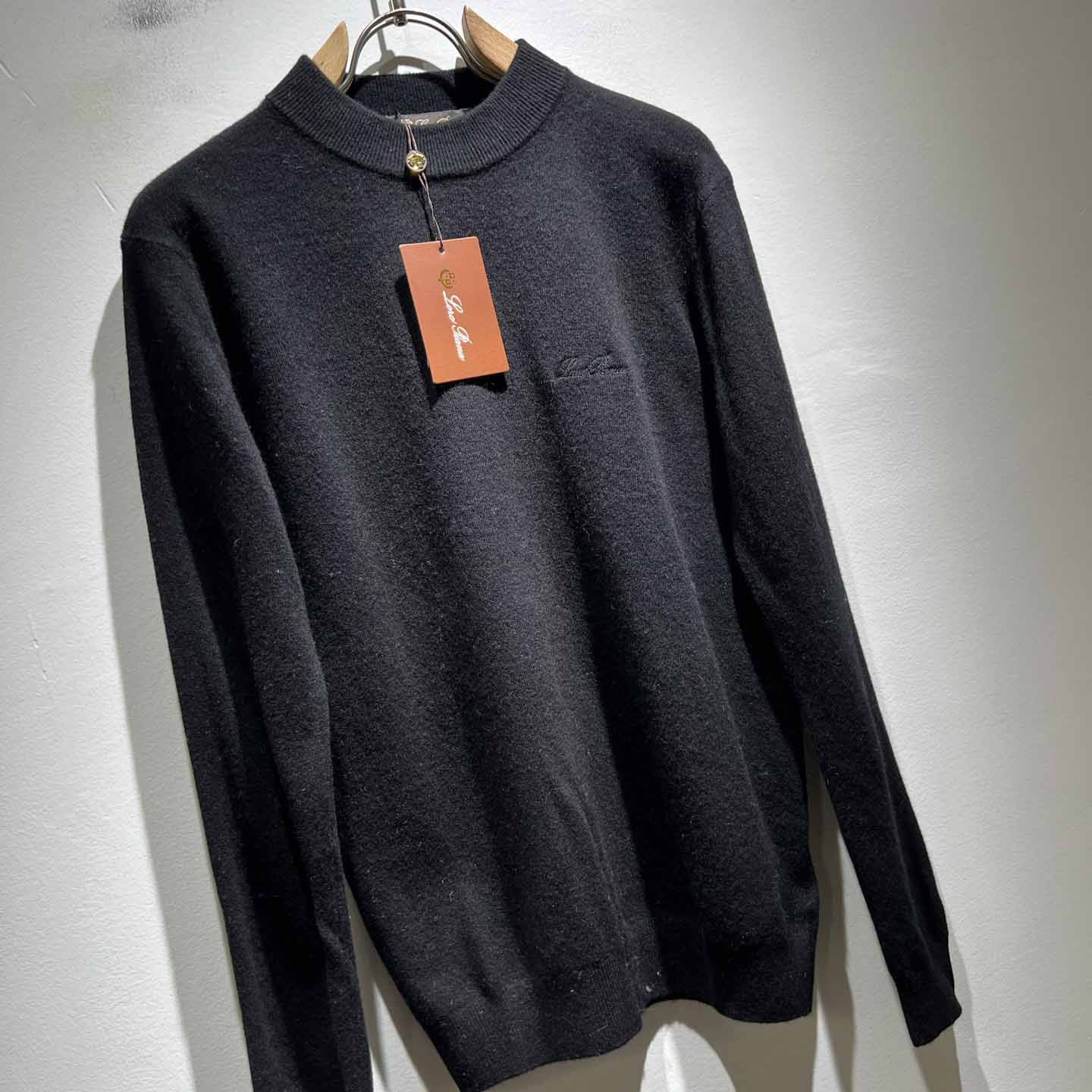 Loro Piana Classic Crewneck - EUR FASHION