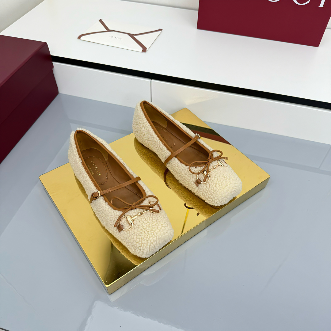 Gucci Women's Gucci Horsebit Ballet Flat - EUR FASHION