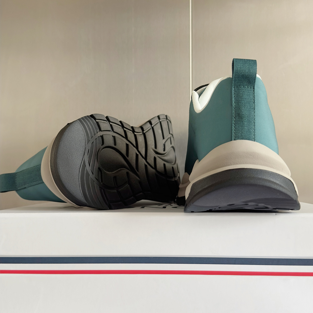 Moncler Sneakers - EUR FASHION