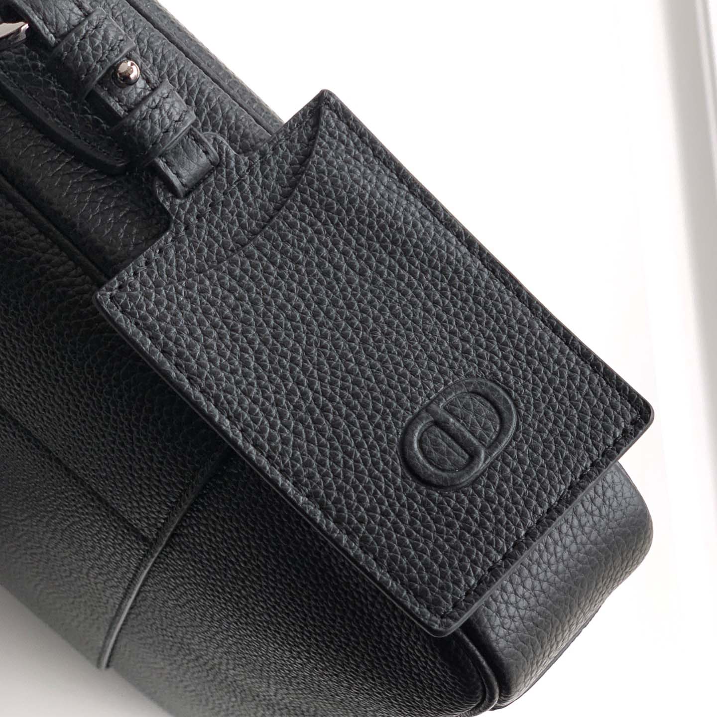 Dior CD Icon A5 Triangle Pouch  - EUR FASHION