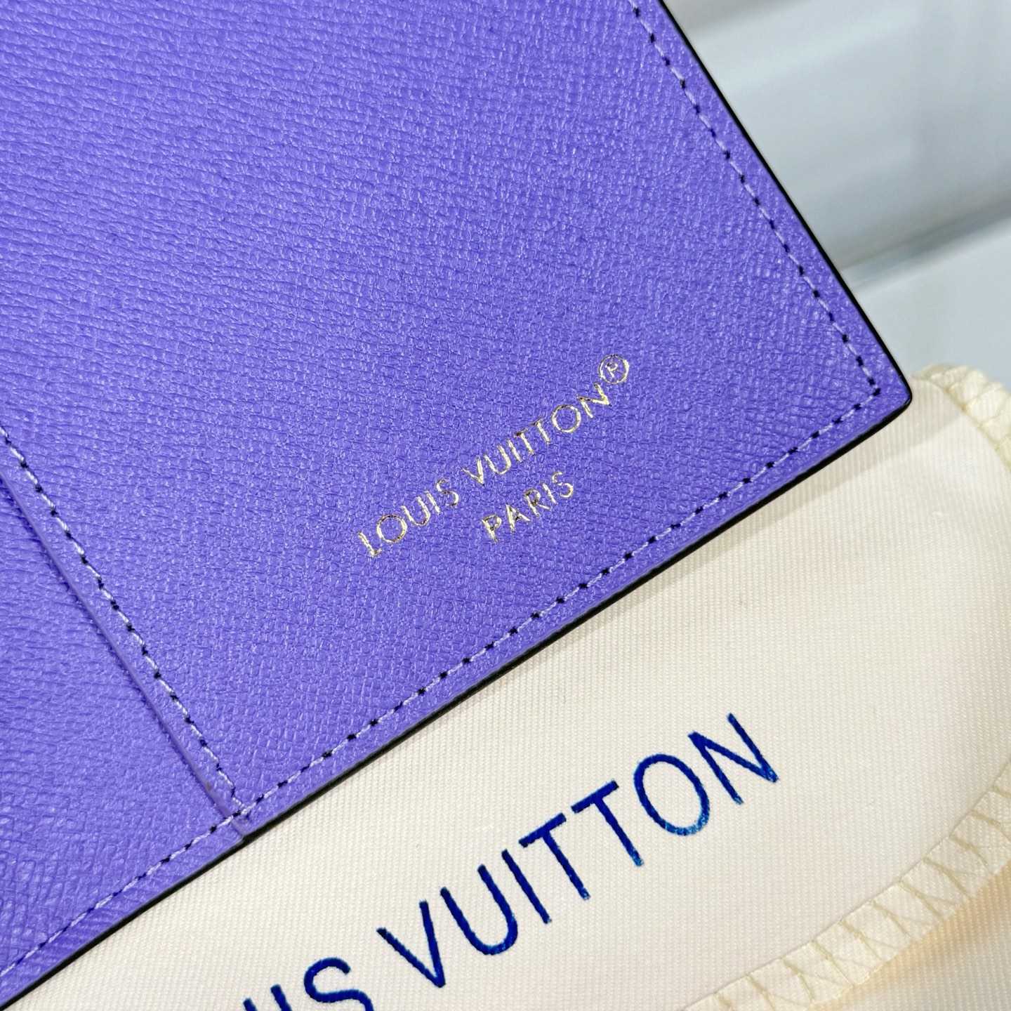 Louis Vuitton Passport Cover    - EUR FASHION