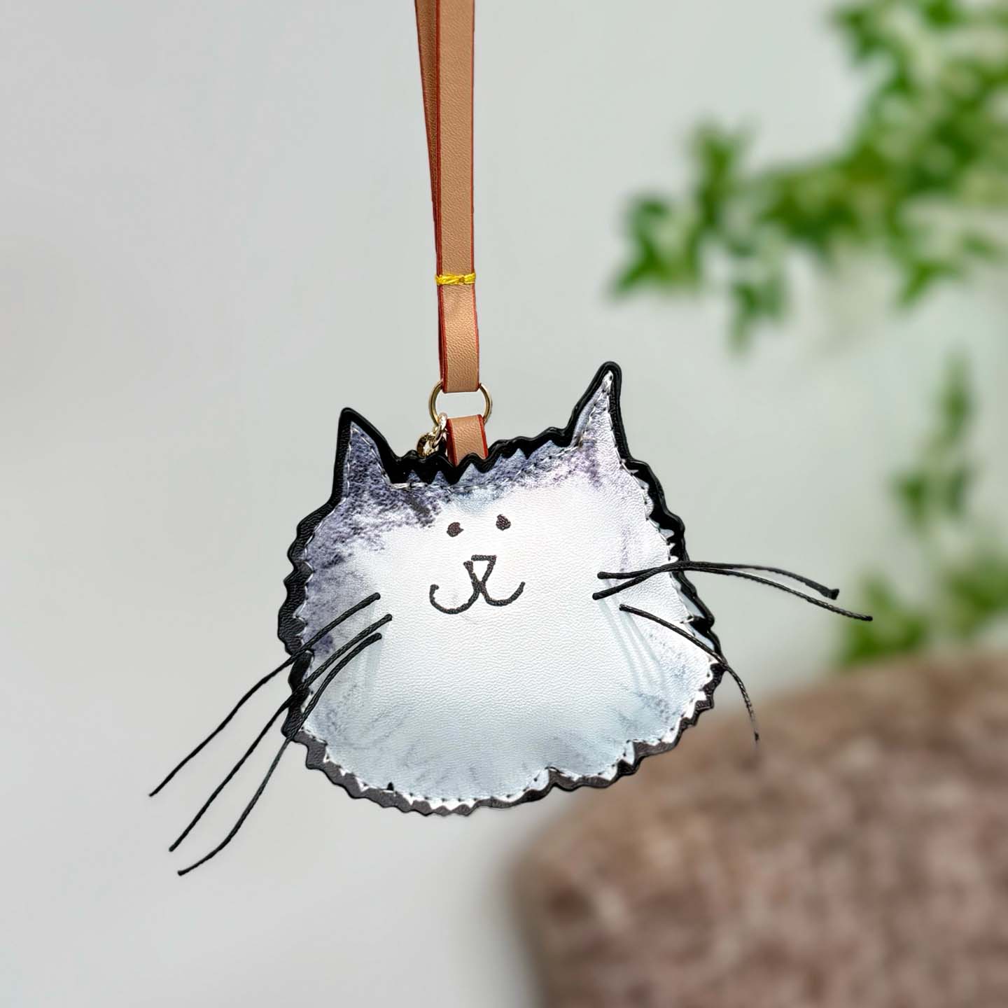 Louis Vuitton LV Cat Bag Charm   M02944   - EUR FASHION