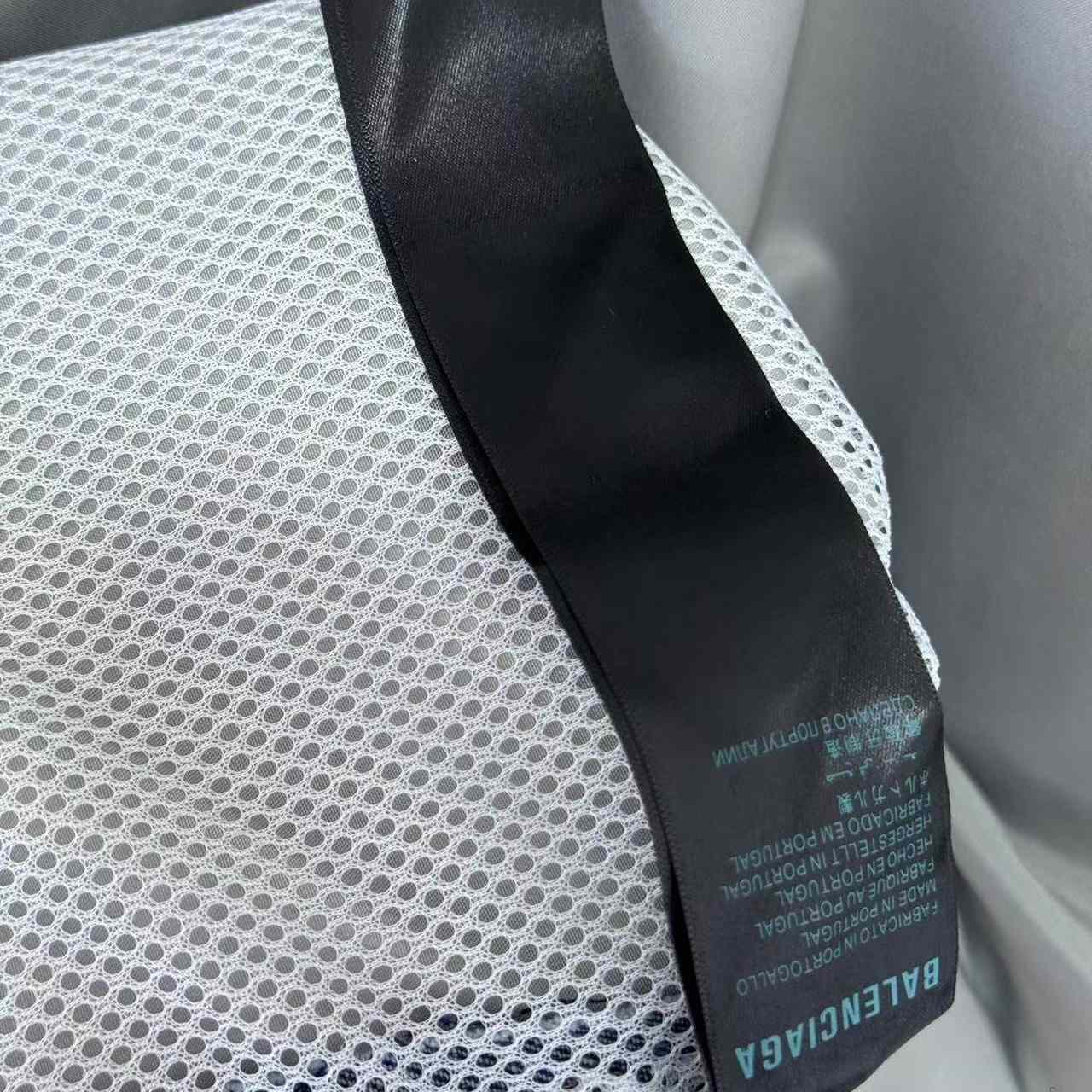 Balenciaga Logo-printed Colour-block Jacket - EUR FASHION