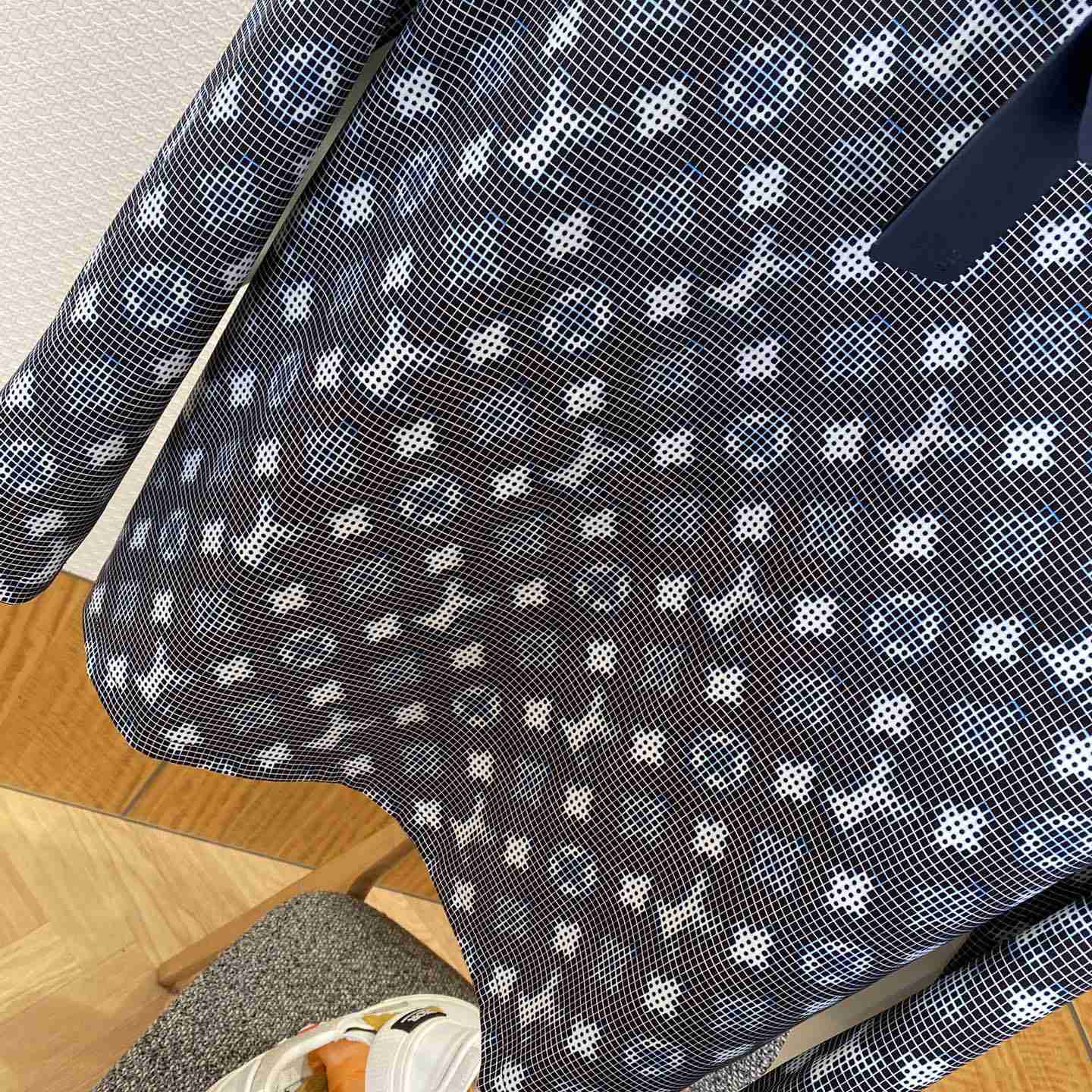 Louis Vuitton Monogram Technical Long-Sleeved T-Shirt   1AJCDC - EUR FASHION