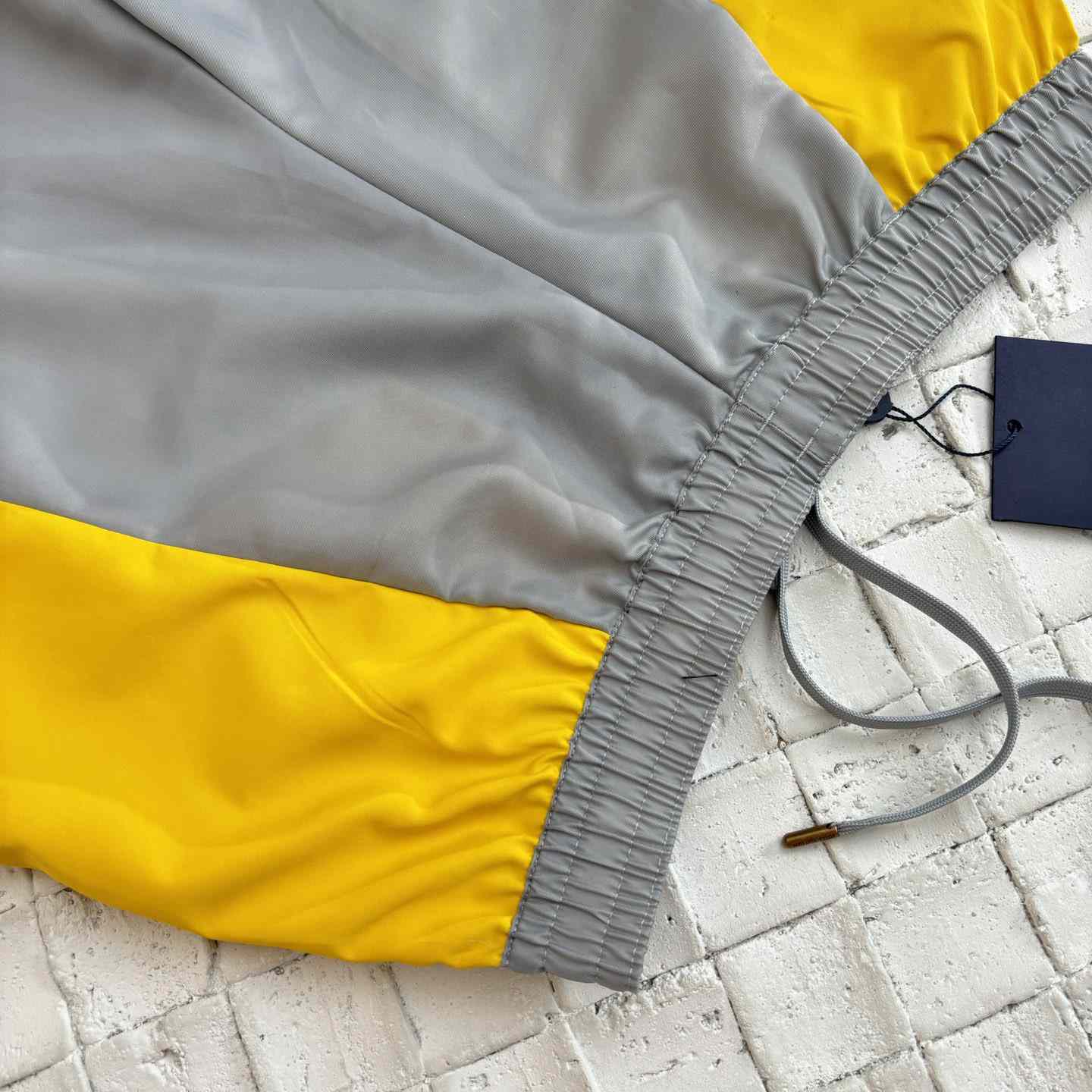 Louis Vuitton Monogram Track Shorts   1AHVQR - EUR FASHION