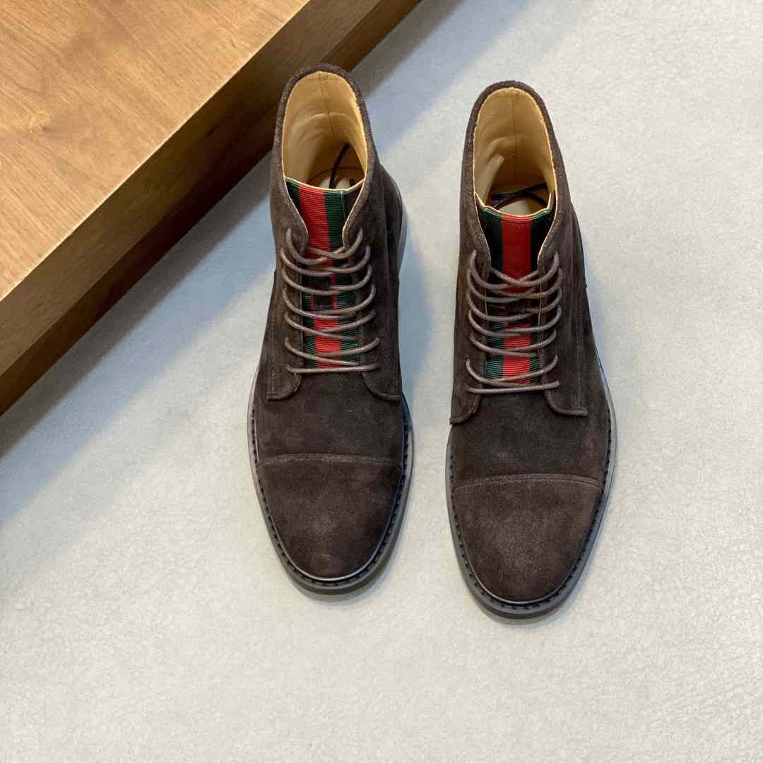 Gucci Men's Suede Lace-Up Boots - EUR FASHION