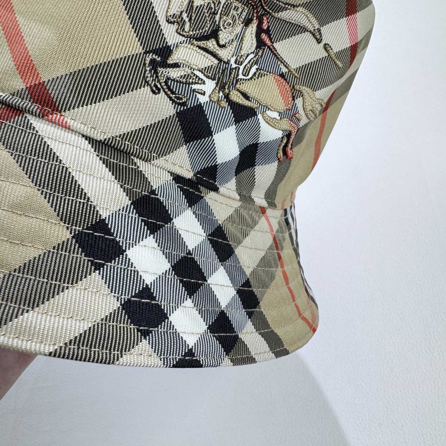 Burberry Bucket Hat - EUR FASHION