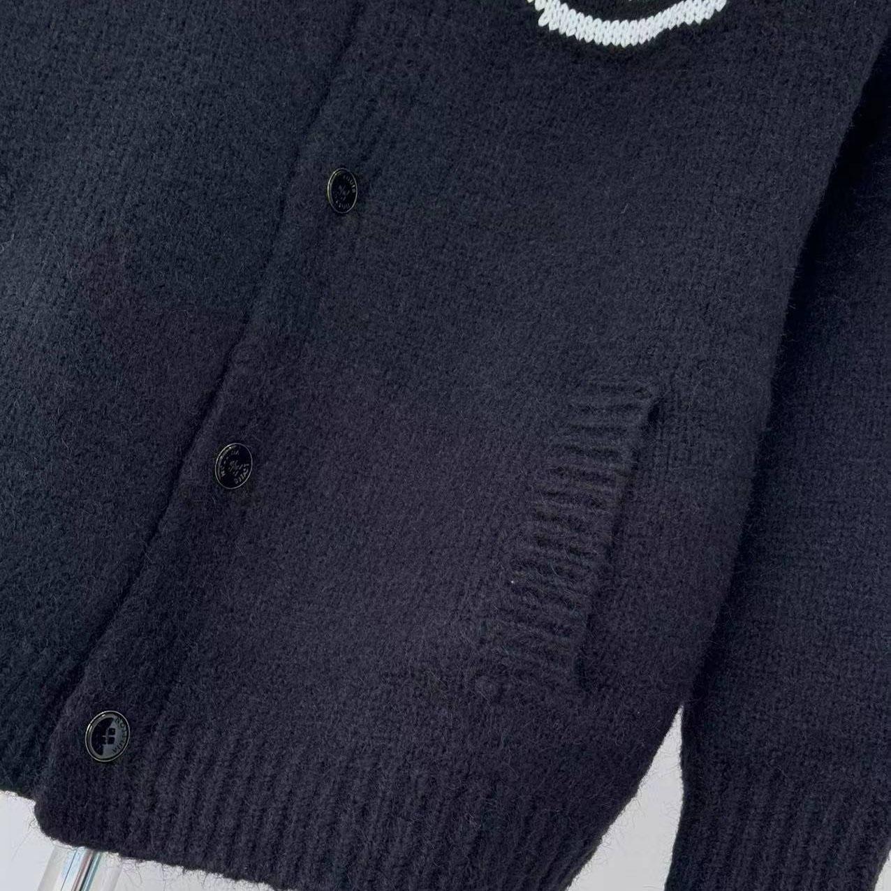 Louis Vuitton Chunky Intarsia Signature Cardigan   1AJBXP - EUR FASHION