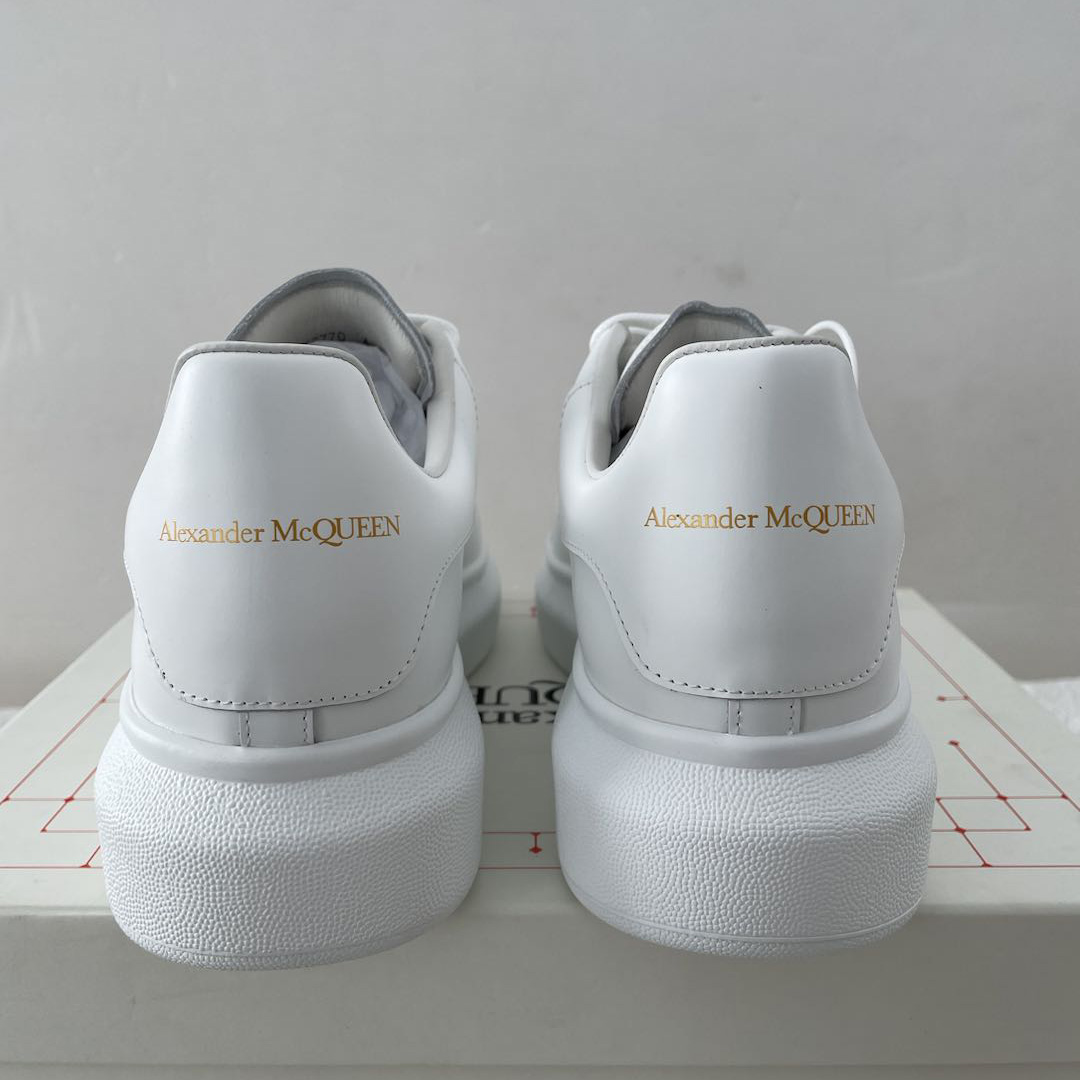 Alexander Mqueen Sneakers In White - EUR FASHION