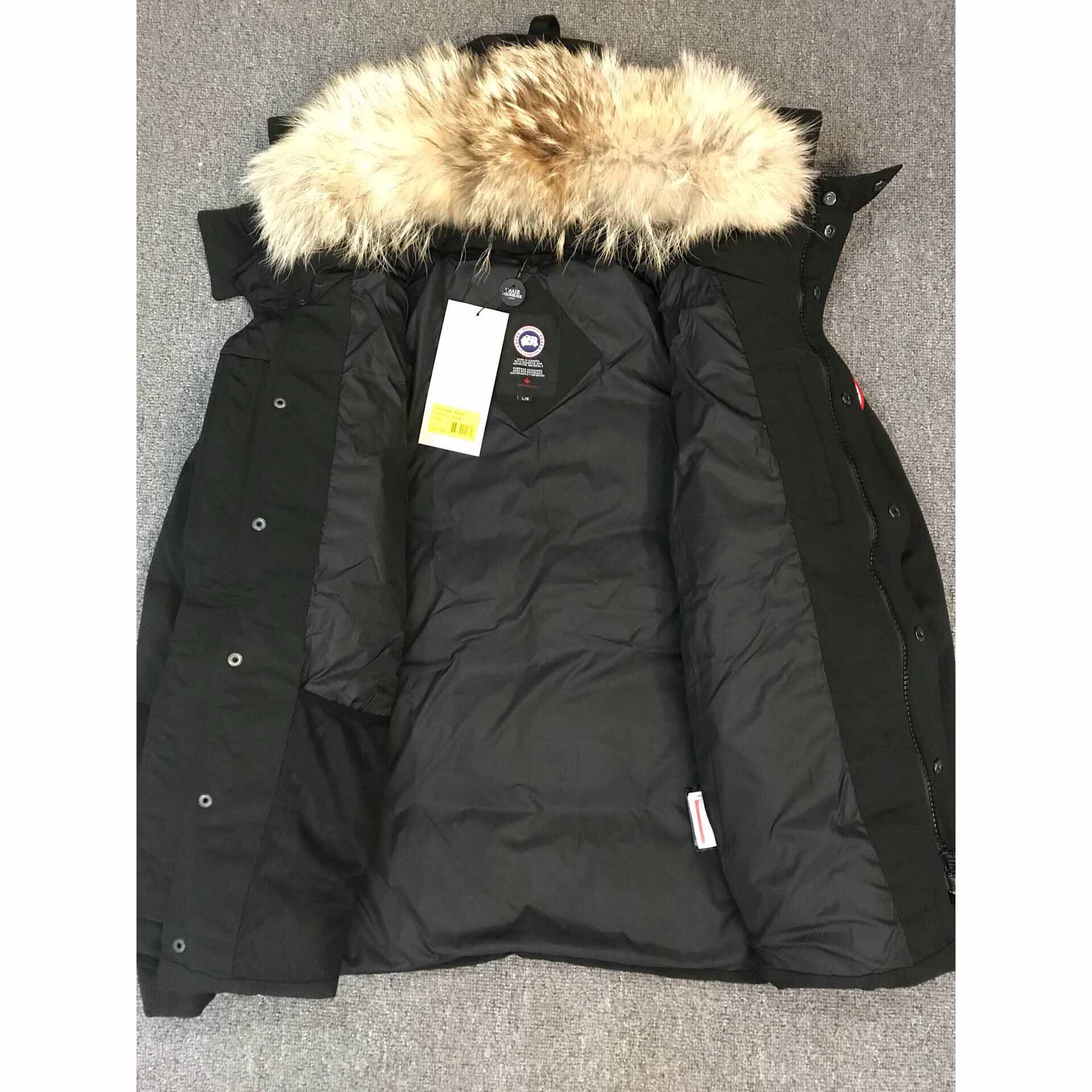 Canada Goose Black Down Jacket - EUR FASHION