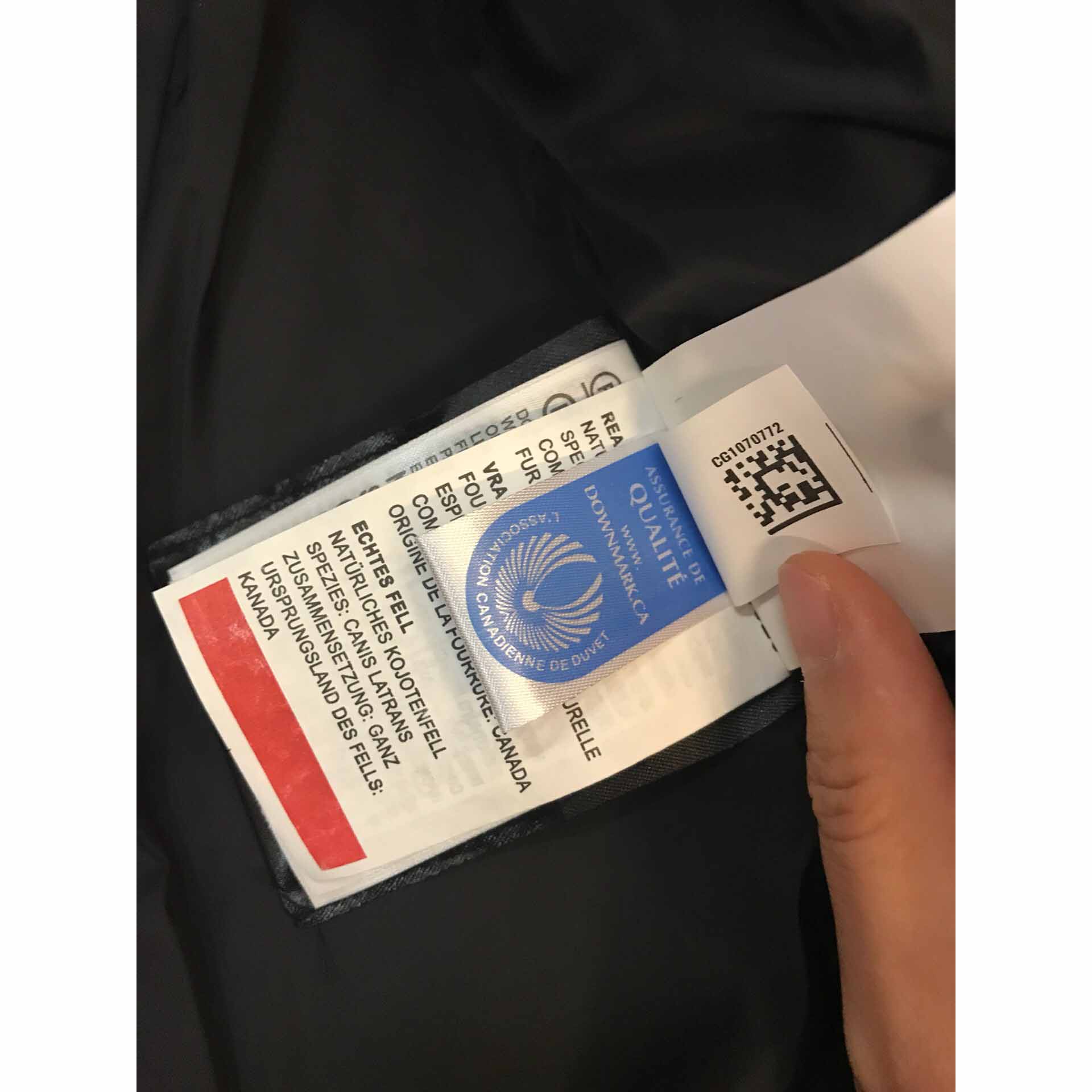 Canada Goose Black Down Jacket - EUR FASHION