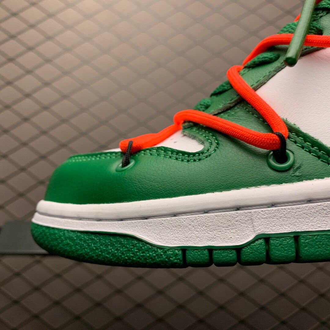 Off-White X Futura X Nike SB Dunk Low In White/Pine Green  - EUR FASHION